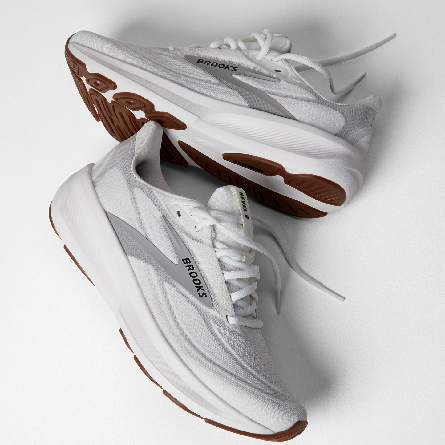 Brooks Revel 9 - Women's - White/Gray/Black
