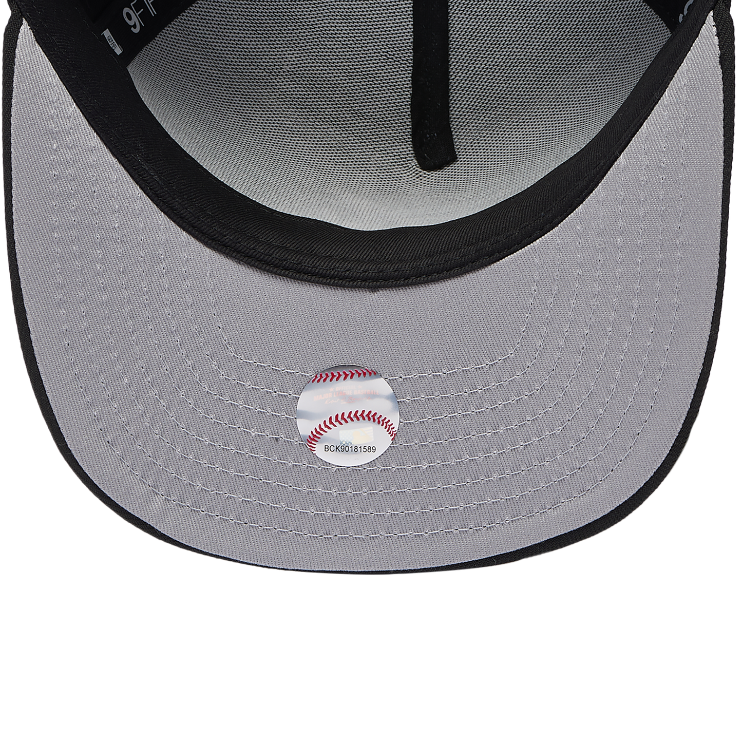New Era Braves 30th Curved 9FIFTY A-Frame Cap - Men's - Black/White