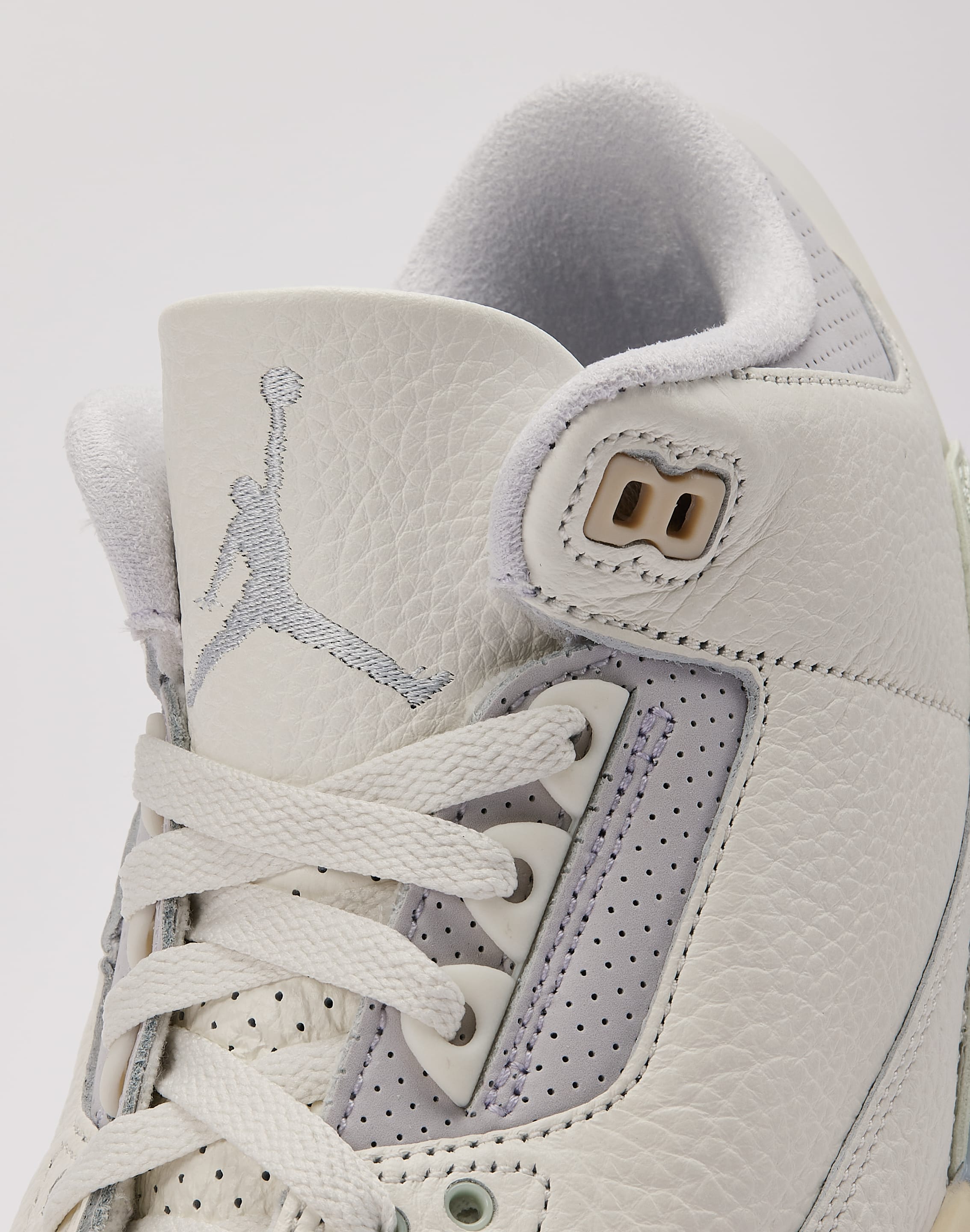 Jordan Air Jordan 3 Retro 'Sail and Jade Aura’