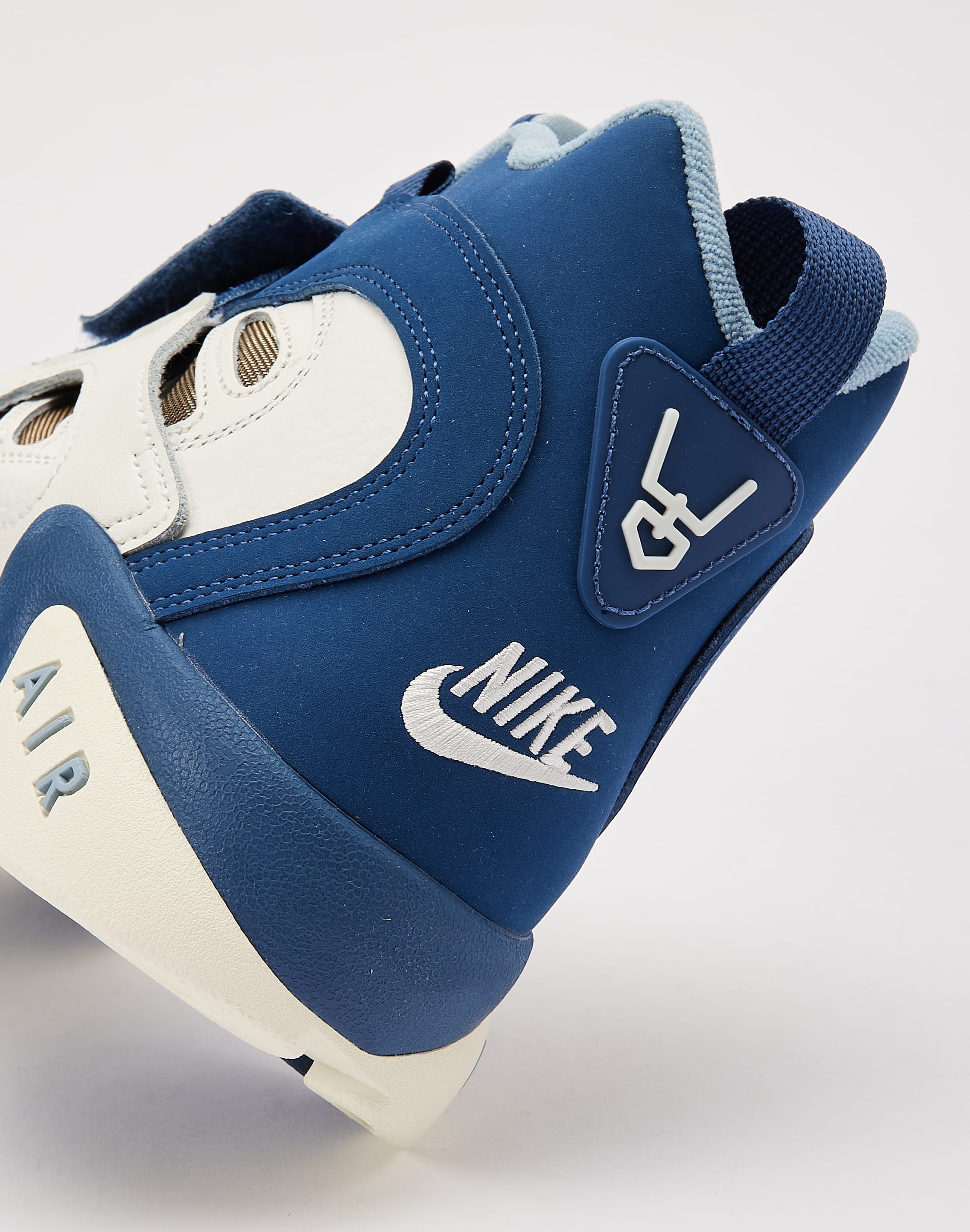 Nike Air Diamond Turf II 'Sail and Blue Grey'