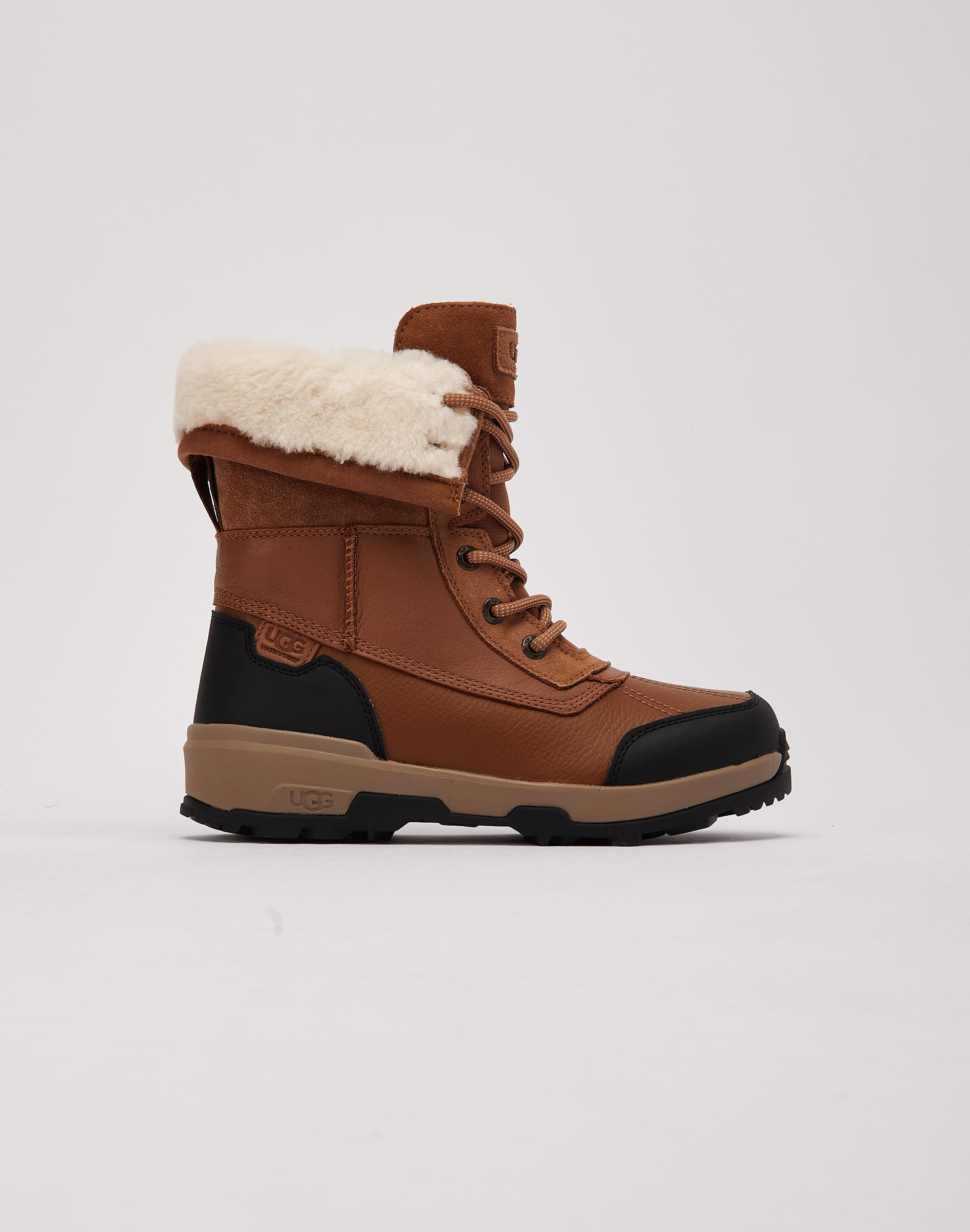 UGG Adirondack Boot XXV Grade-School