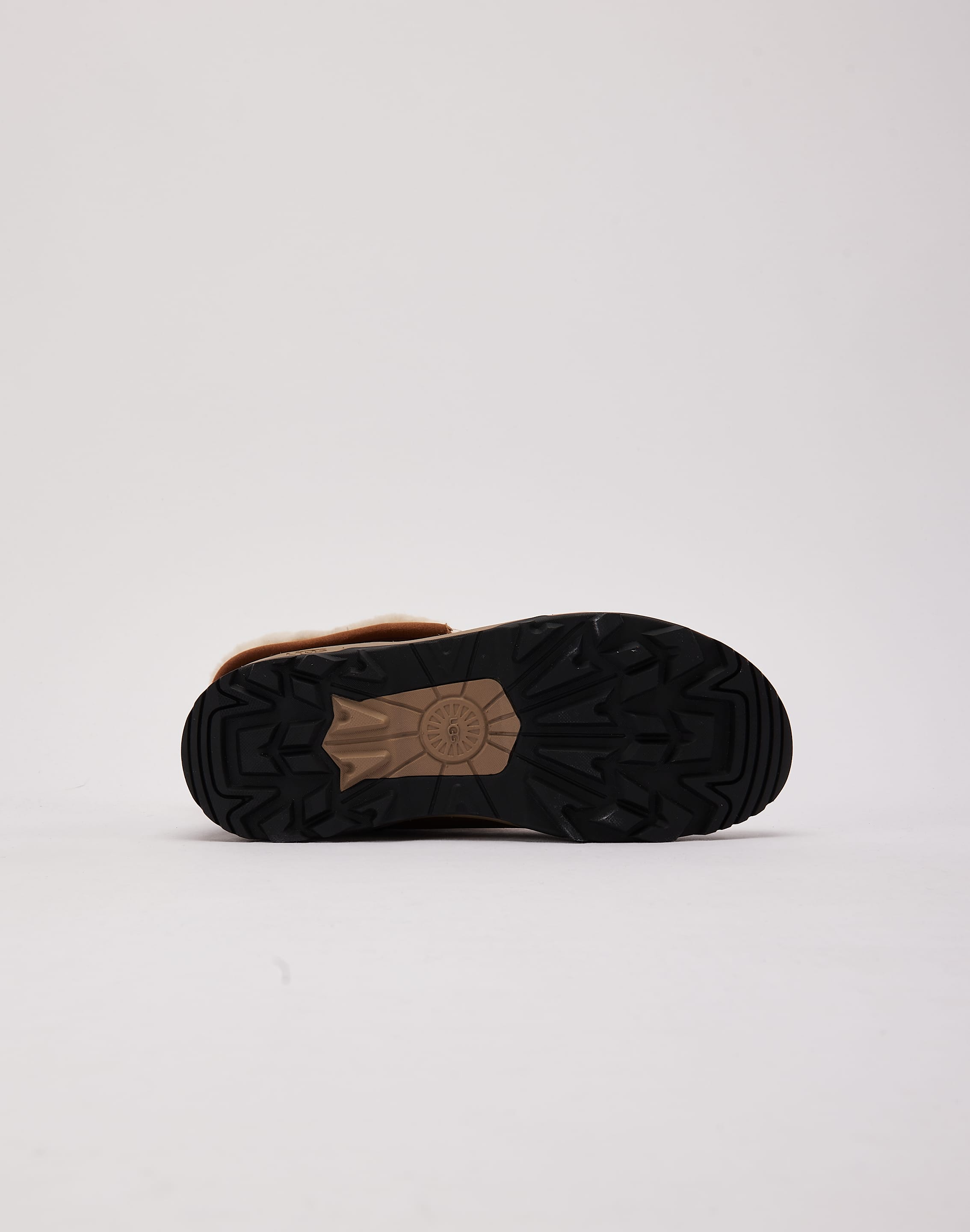 UGG Adirondack Boot XXV Grade-School