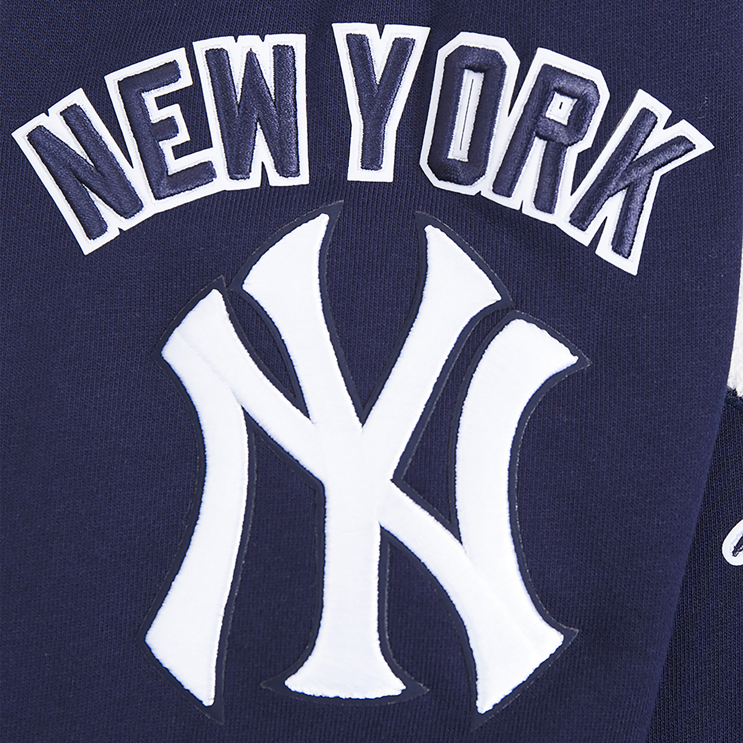 Pro Standard YANKEES OLD ENGLISH FLC PO HOODIE - Men's - Midnight Navy