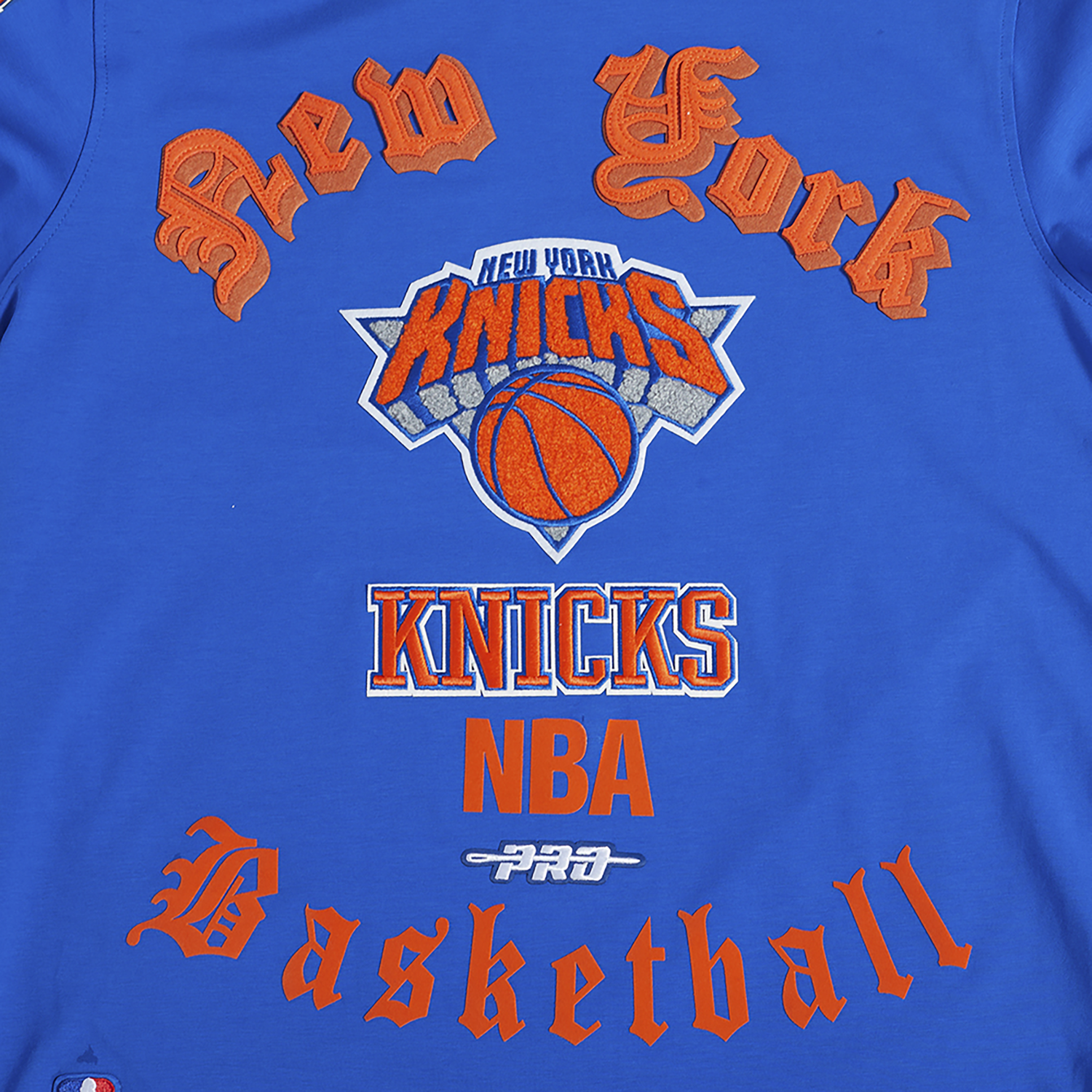 Pro Standard KNICKS OLD ENGLISH SJ TEE - Men's - Royal Blue