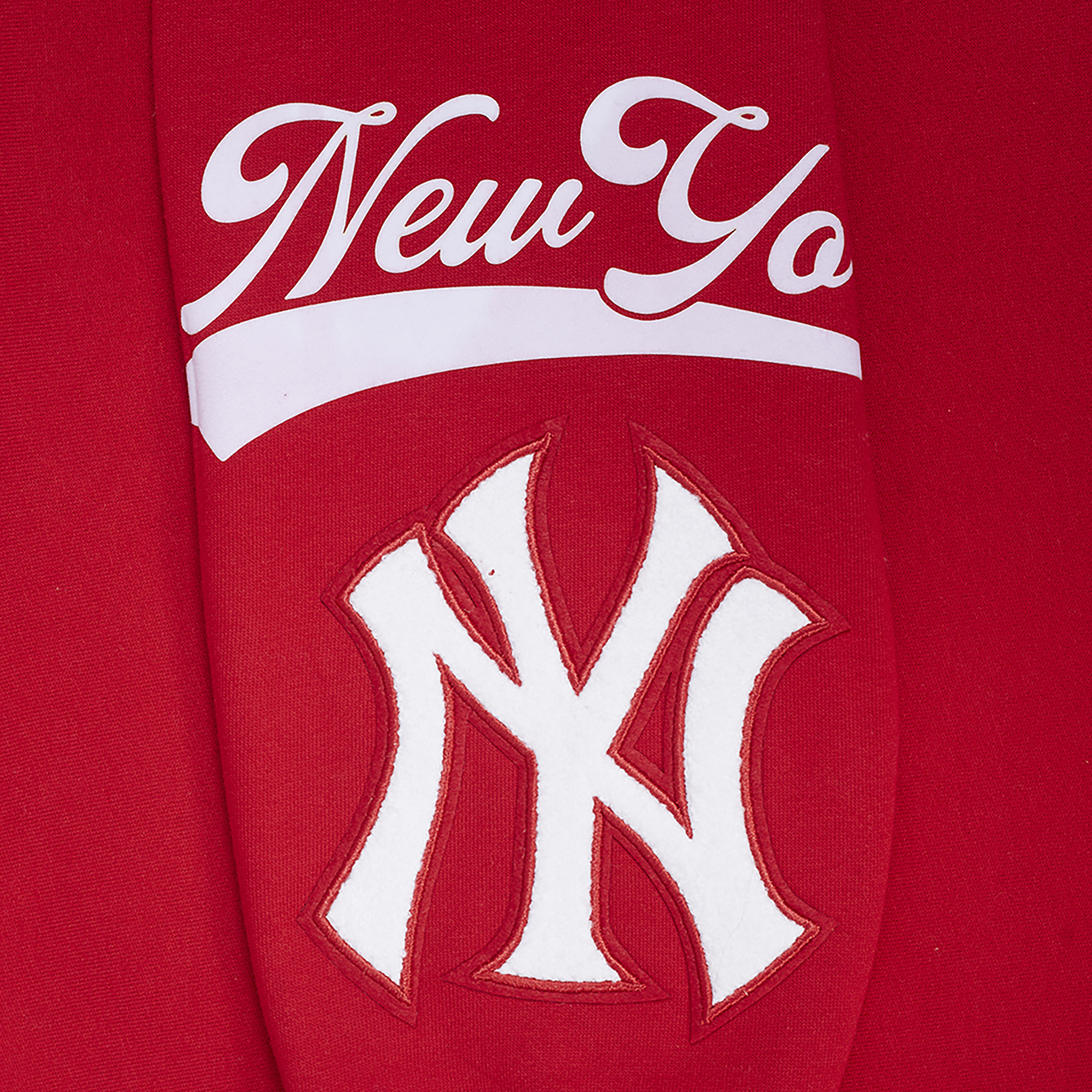 Pro Standard Yankees Living Large Drop Shoulder PO Hoodie - Men's - Red/White