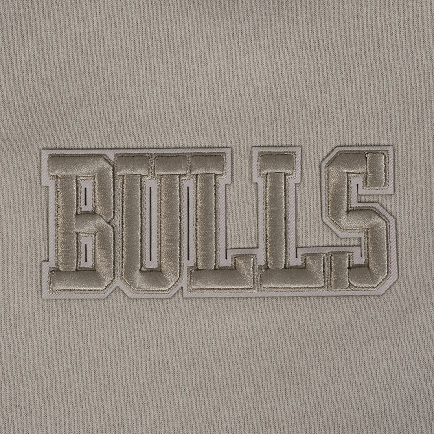 Pro Standard CHICAGO BULLS SWEATSHIRT - Men's - Taupe