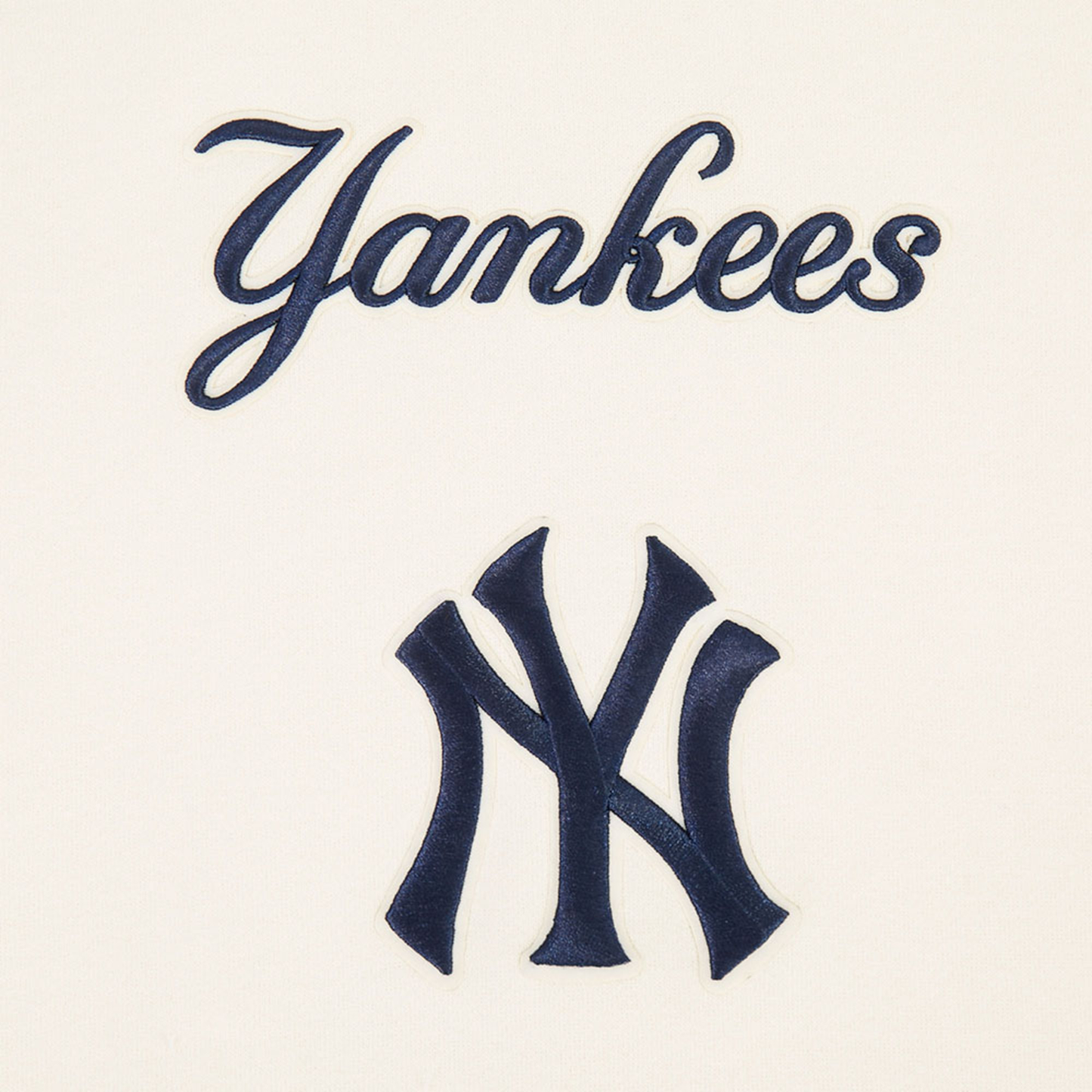 Pro Standard Yankees Pullover Hoodie - Men's - Eggshell