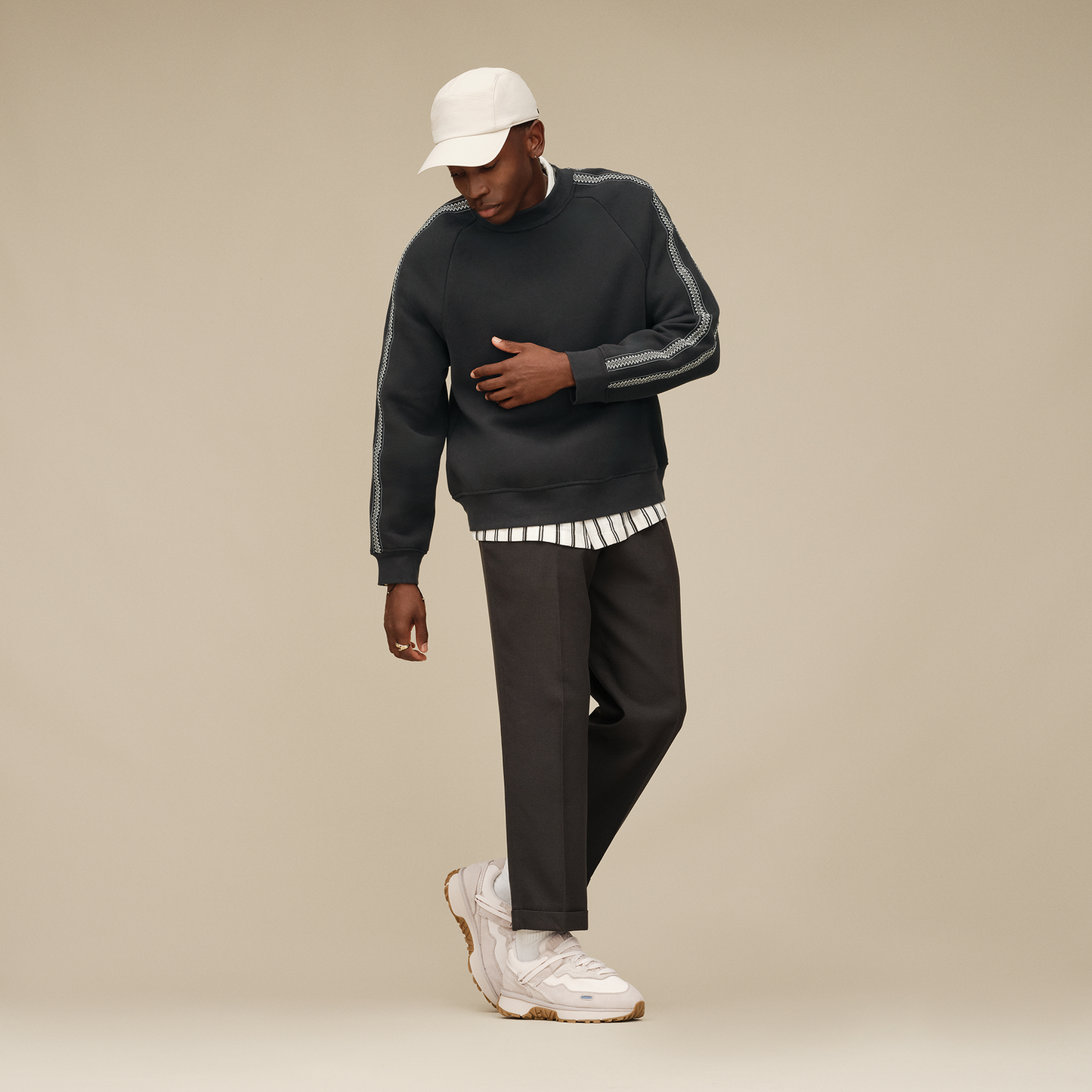 UGG Tasman Crewneck - Men's - Tar