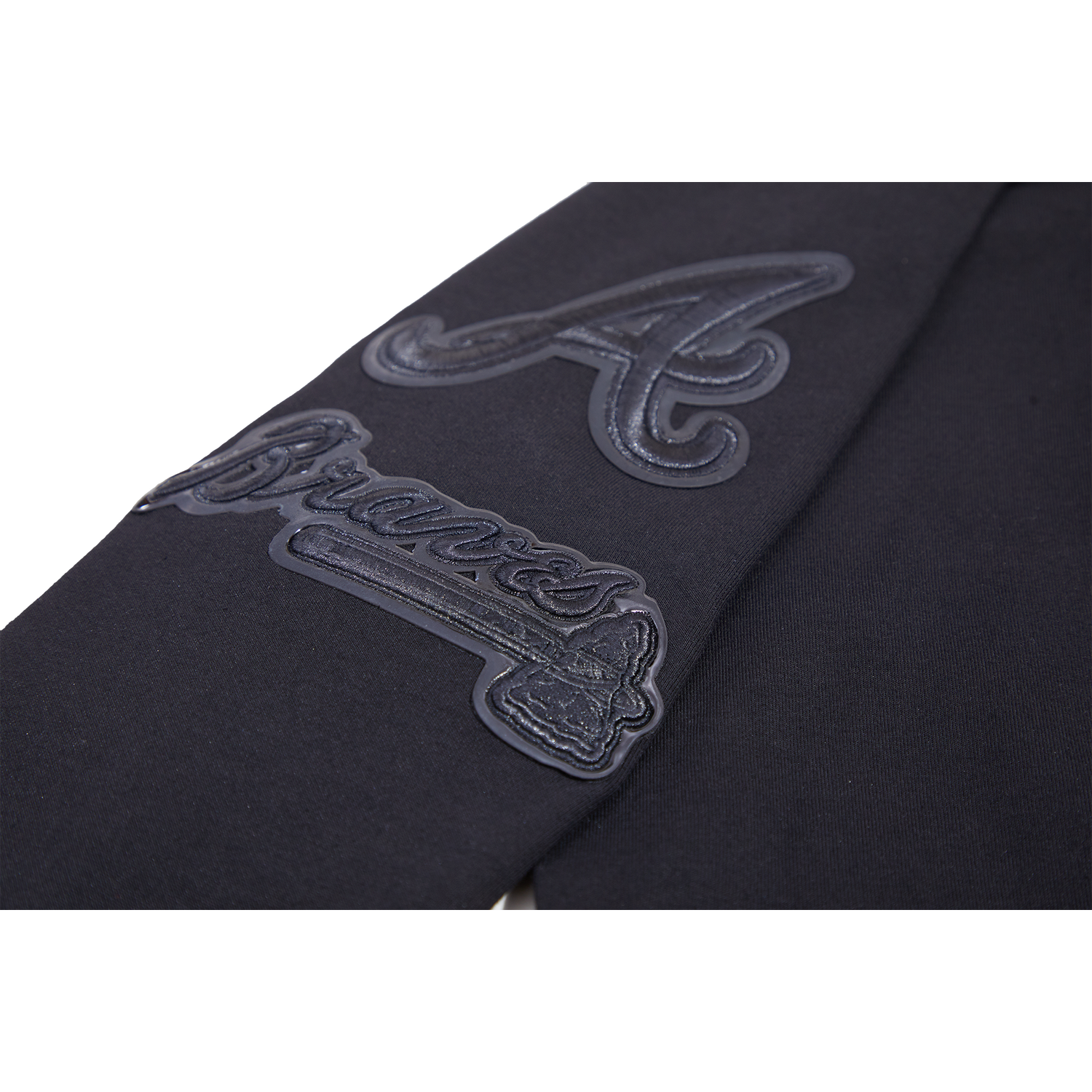 Pro Standard BRAVES TRIPLE BLACK DK PO HOODIE - Men's - Black
