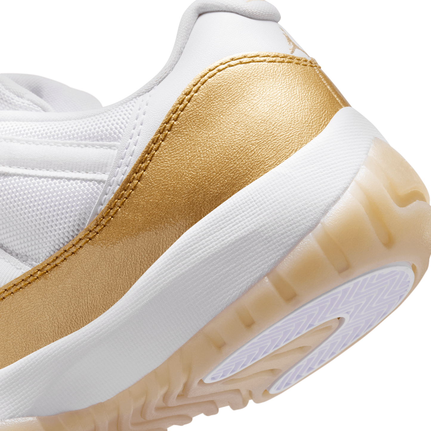 Jordan Retro 11 Low - Women's - White/Gold
