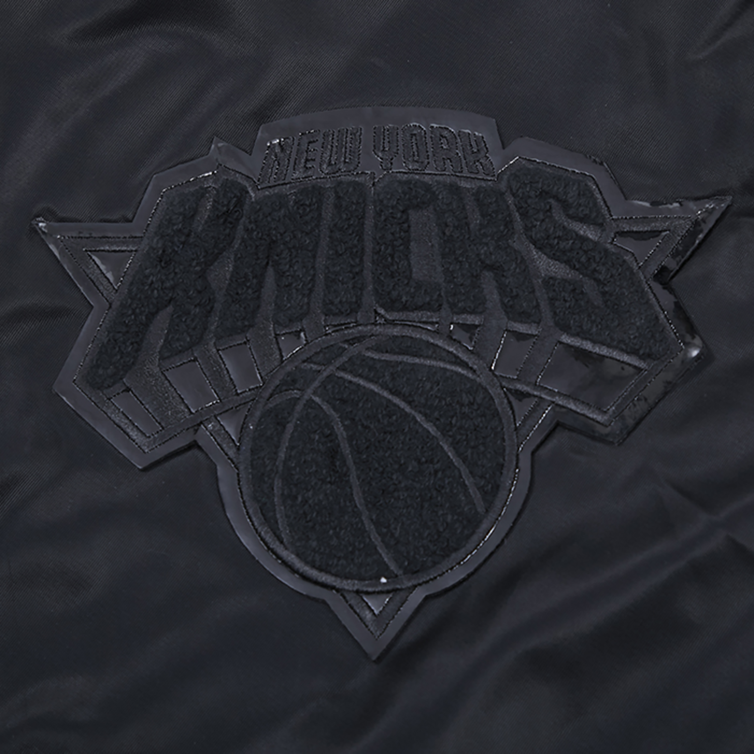 Pro Standard NEW YORK KNICKS SATIN JACKET - Men's - Black