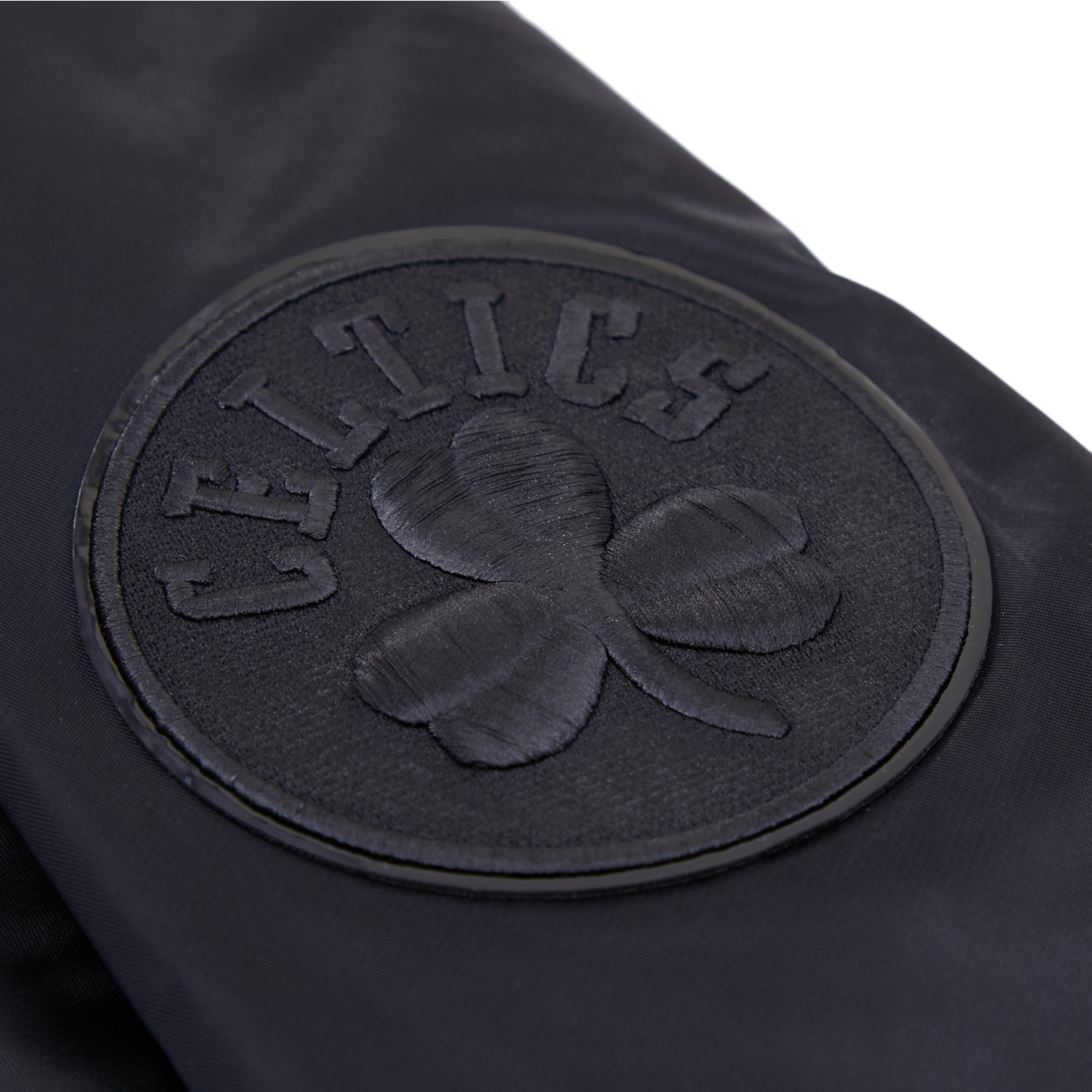 Pro Standard BOSTON CELTICS SATIN JACKET - Men's - Triple Black