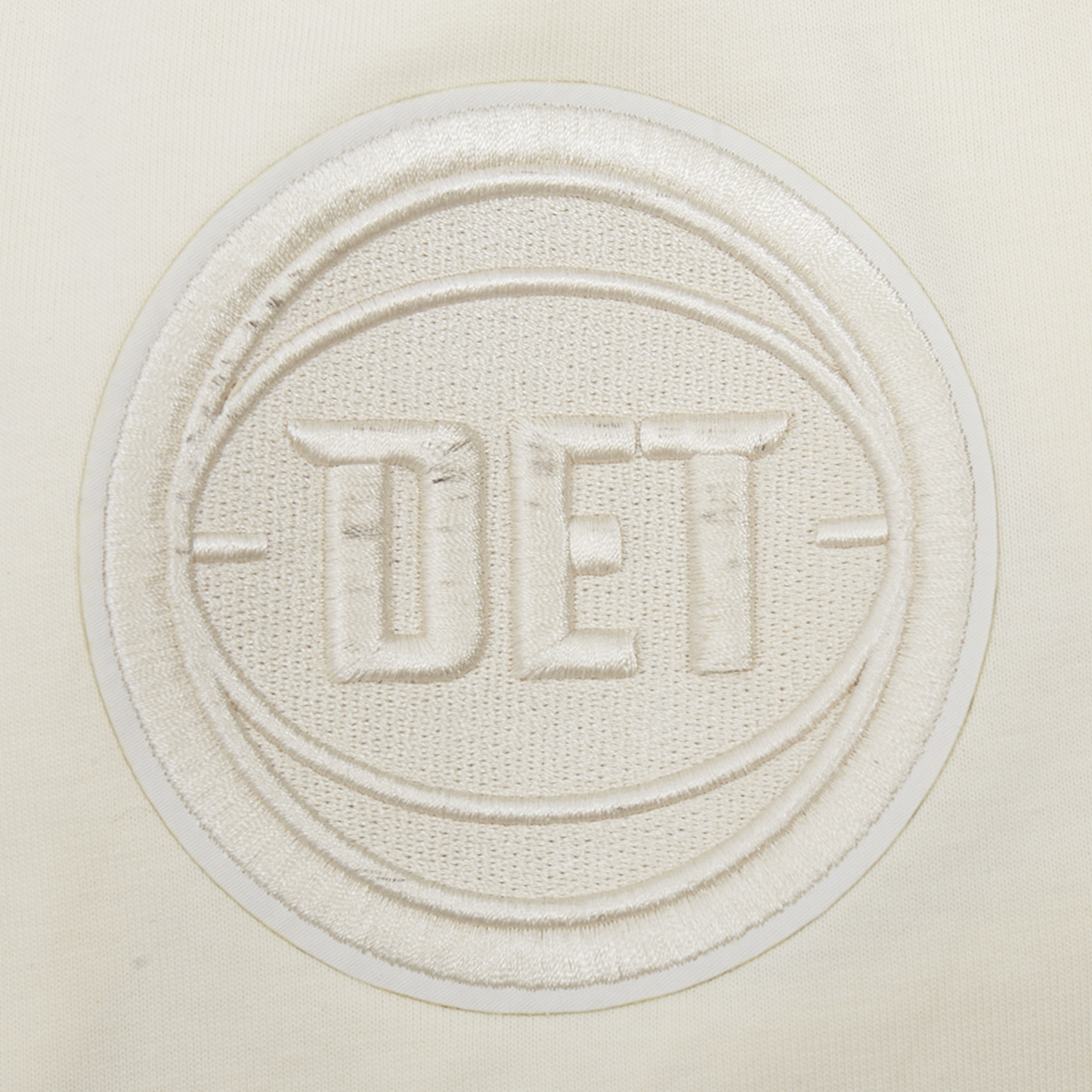 Pro Standard DETROIT PISTONS TEE - Men's - Eggshell (58133EGG)