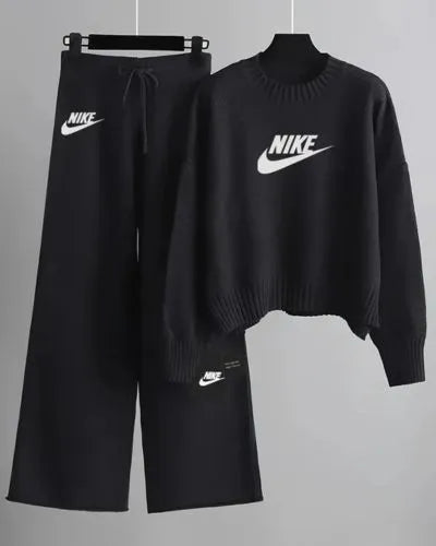 Nike Cropped Knit Set - foto 6