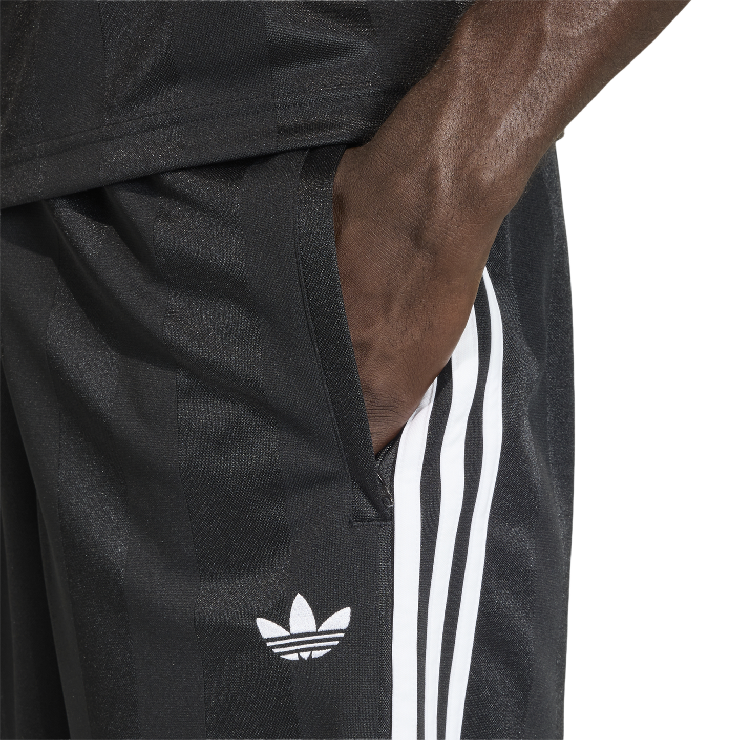 adidas 3 Stripes Loose Engineered Shorts 8" - Men's - Black/White