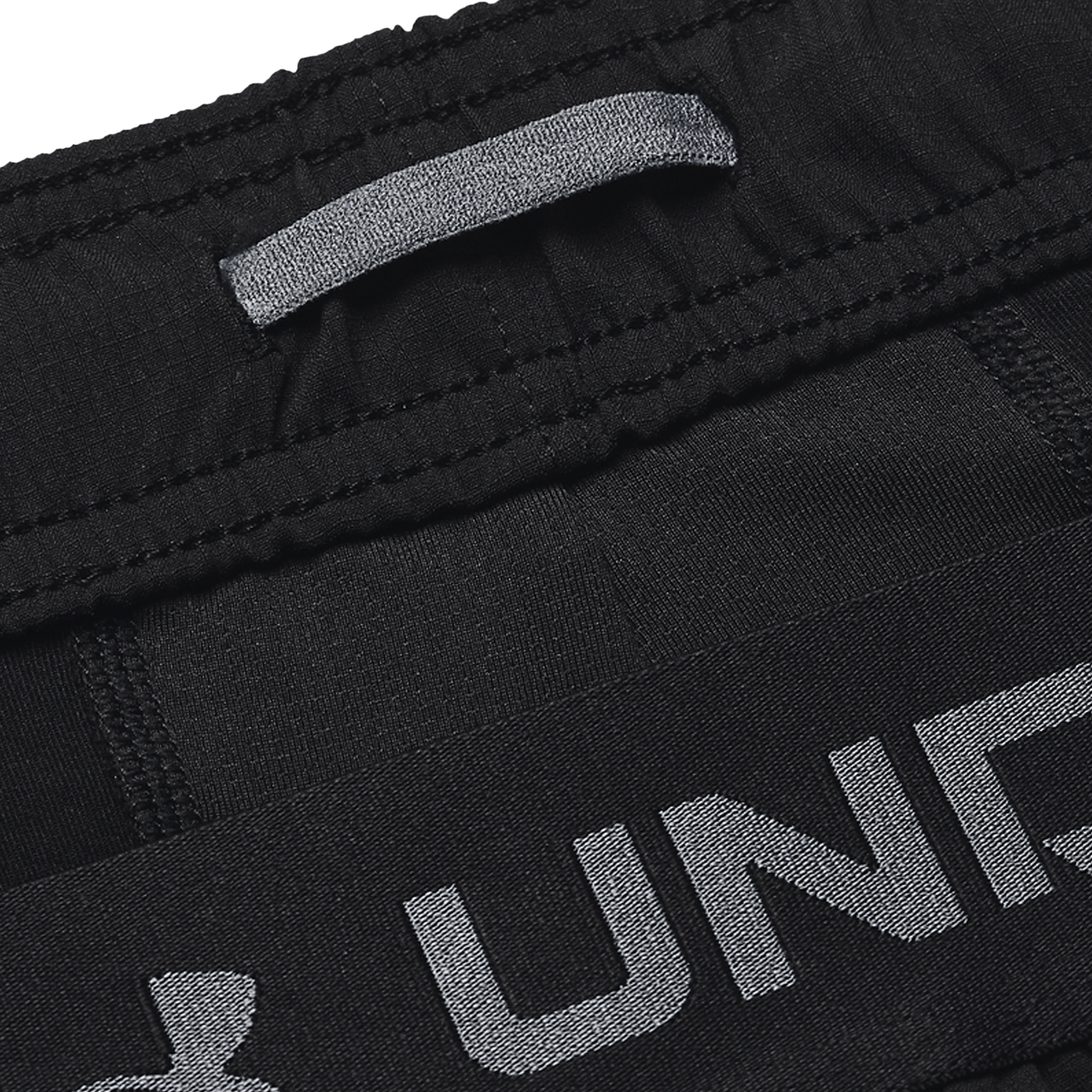 Under Armour Vanish Woven Shorts With Heat Gear - Men's - Black/Black/Pitch Grey