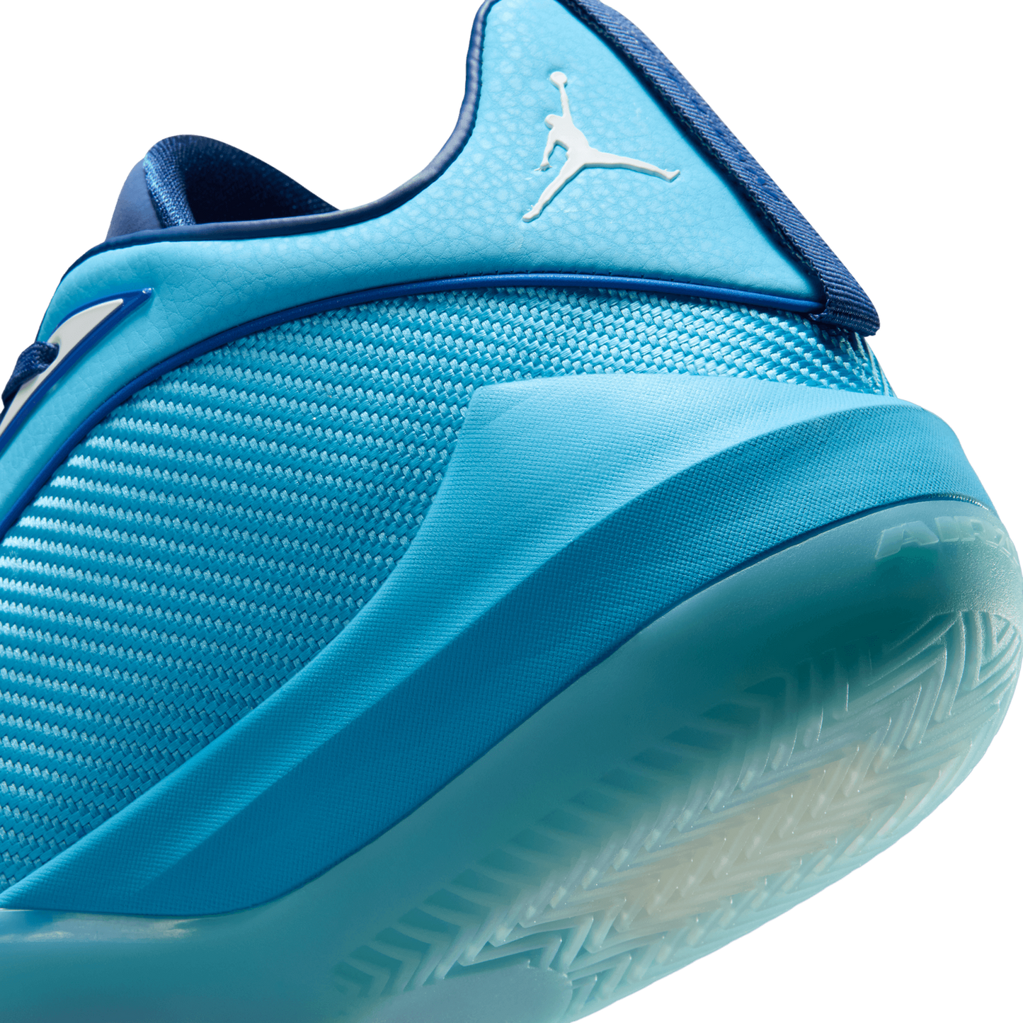Jordan Triangle - Men's - White/Blue