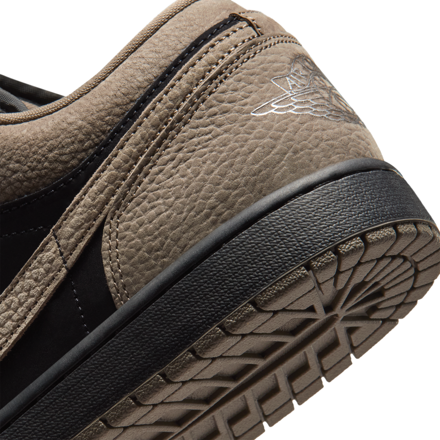 Jordan Air Jordan 1 Low SE - Men's - Black/Light Wild Mango/Olive Grey