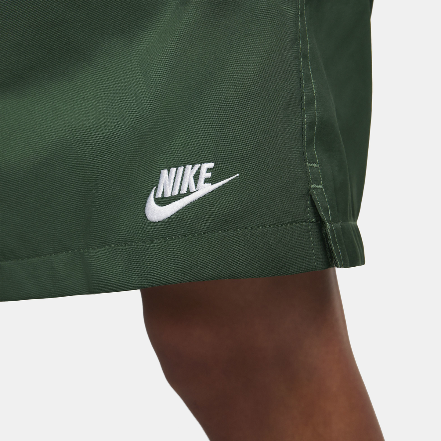 Nike Club Flow Shorts - Men's - Fir/White