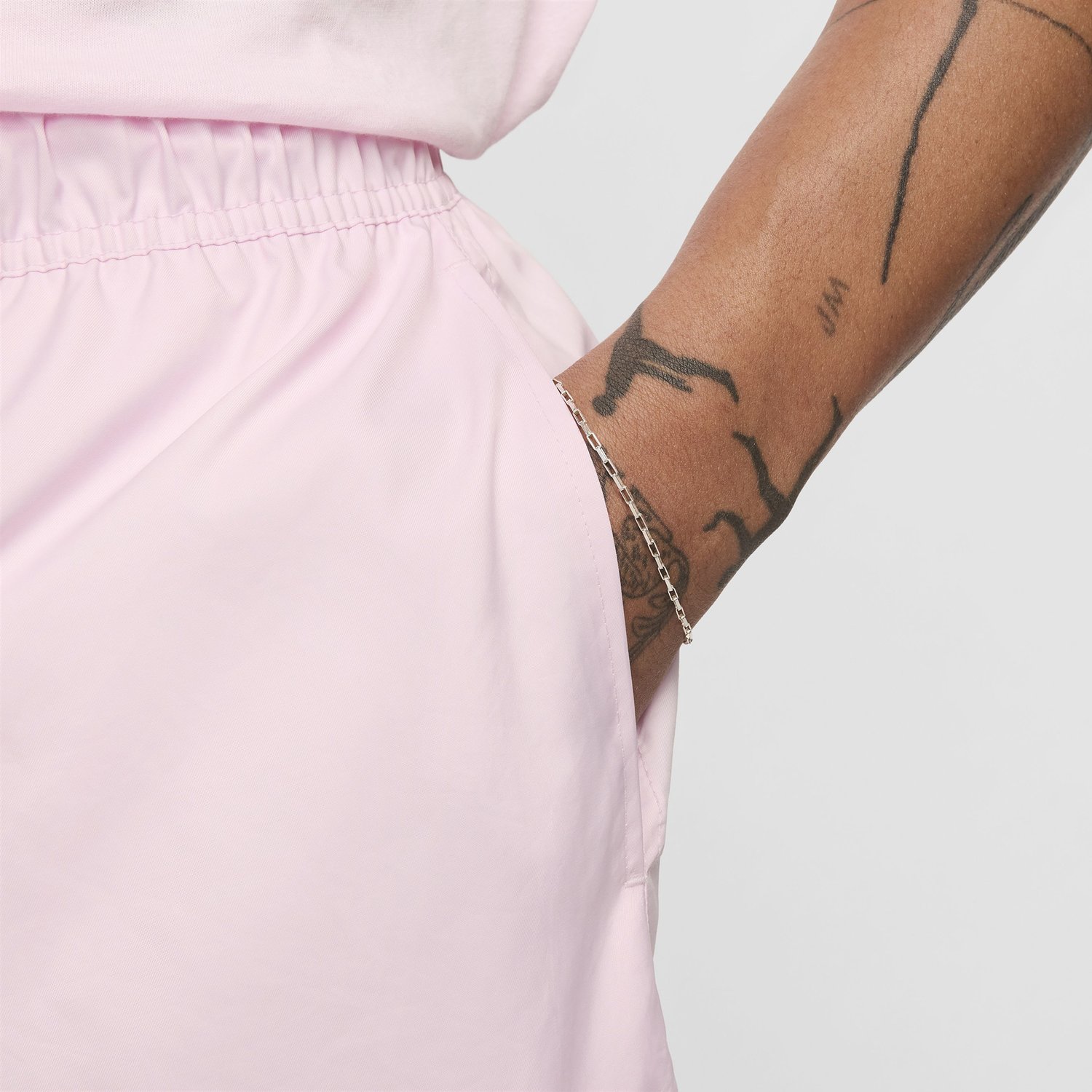 Nike Club Flow Shorts - Men's - Pink Foam/White