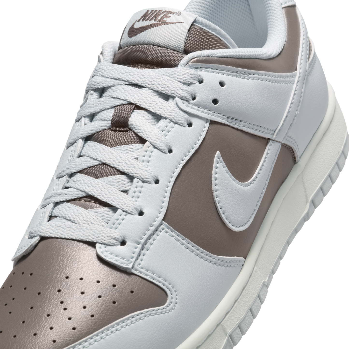 Nike Dunk Low Retro Bttys - Men's - Pure Platinum/Summit White/Cave Stone