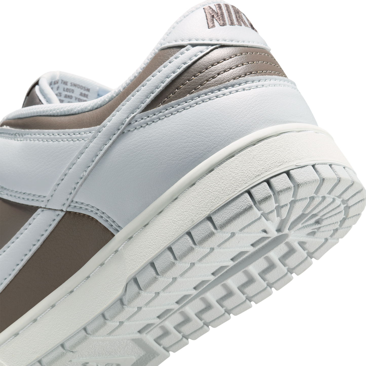 Nike Dunk Low Retro Bttys - Men's - Pure Platinum/Summit White/Cave Stone