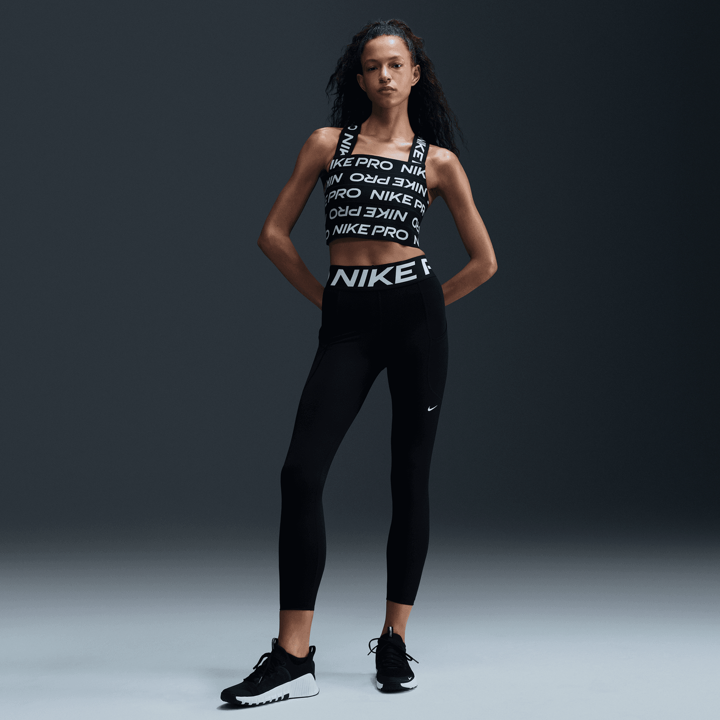 Nike Pro Dri-FIT High Rise SCLPT 7/8 Tights - Women's - White/Black