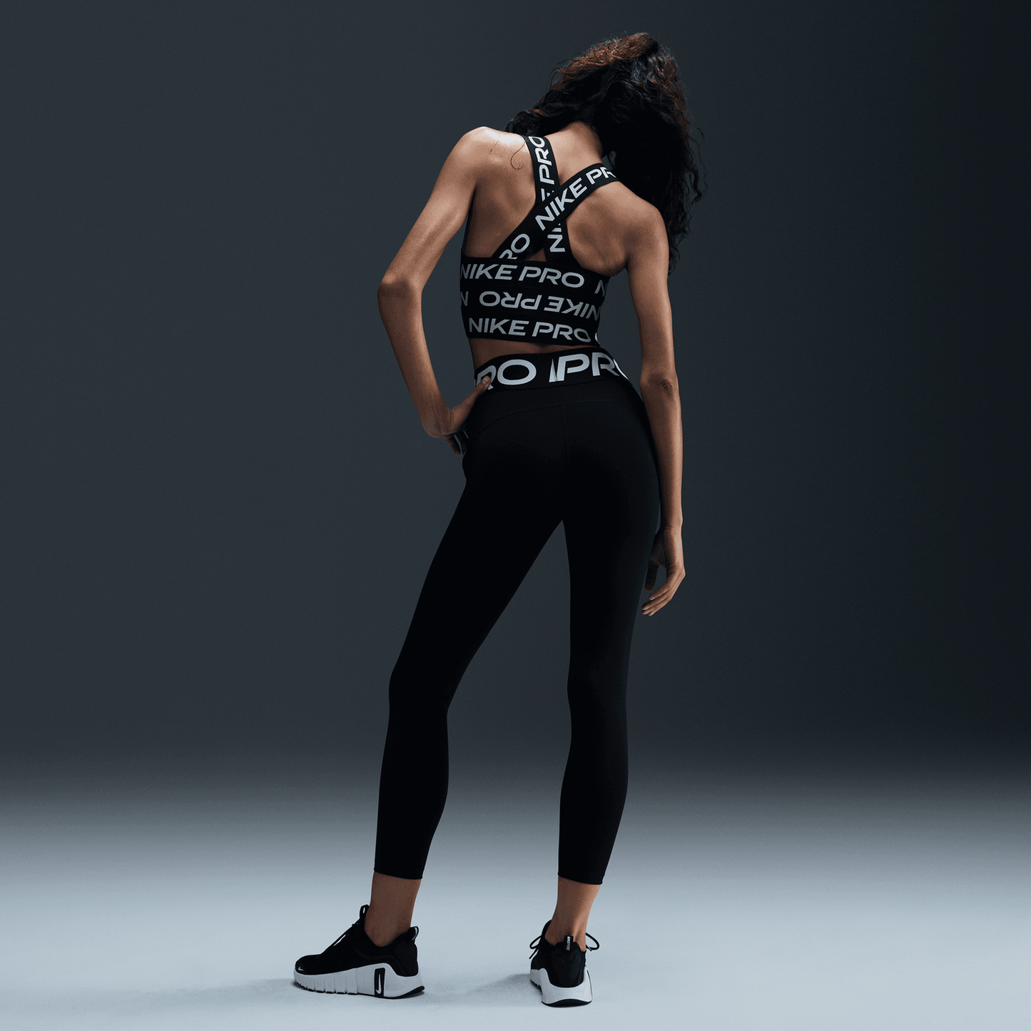 Nike Pro Dri-FIT High Rise SCLPT 7/8 Tights - Women's - White/Black