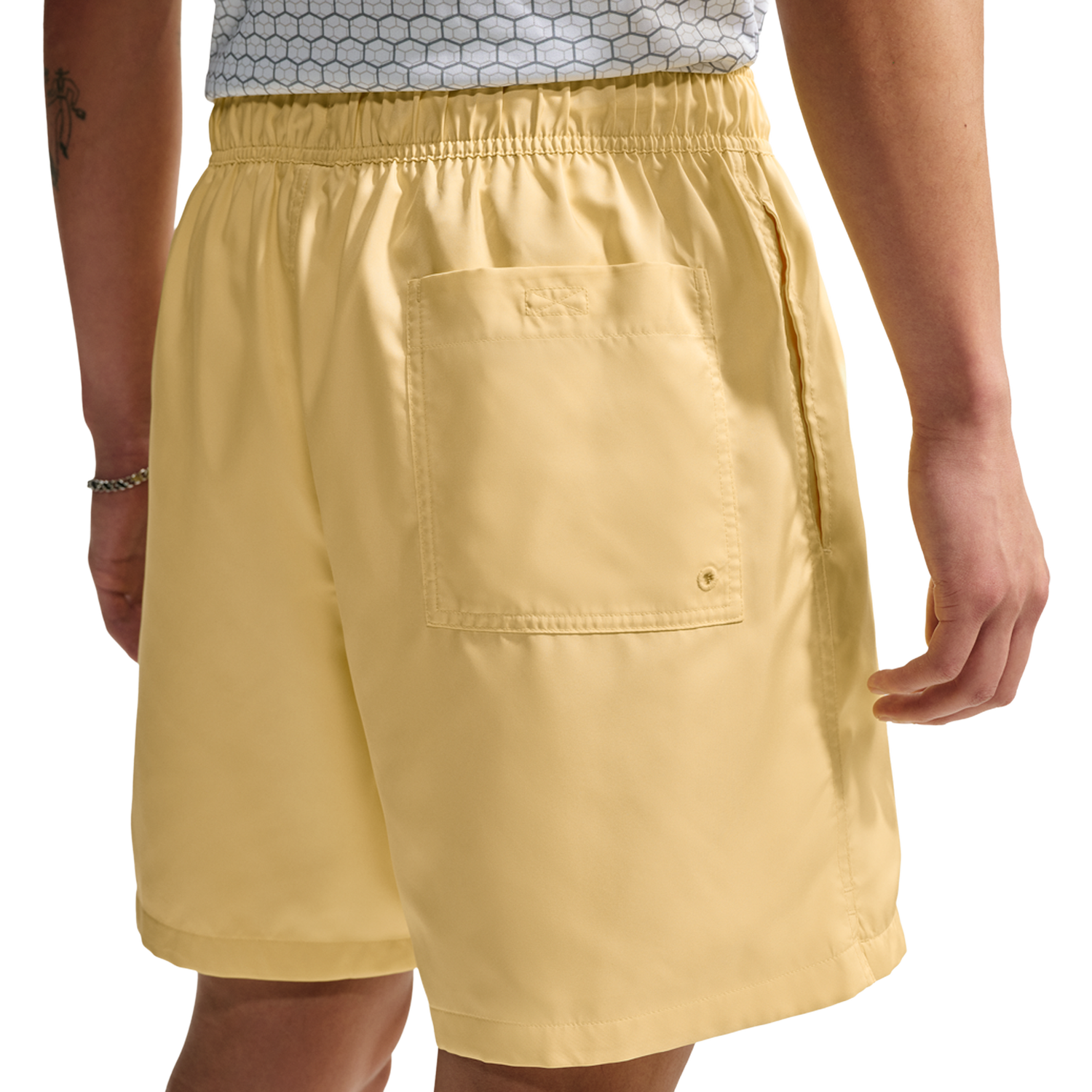 Nike Club Flow Shorts - Men's - White/Soft Yellow