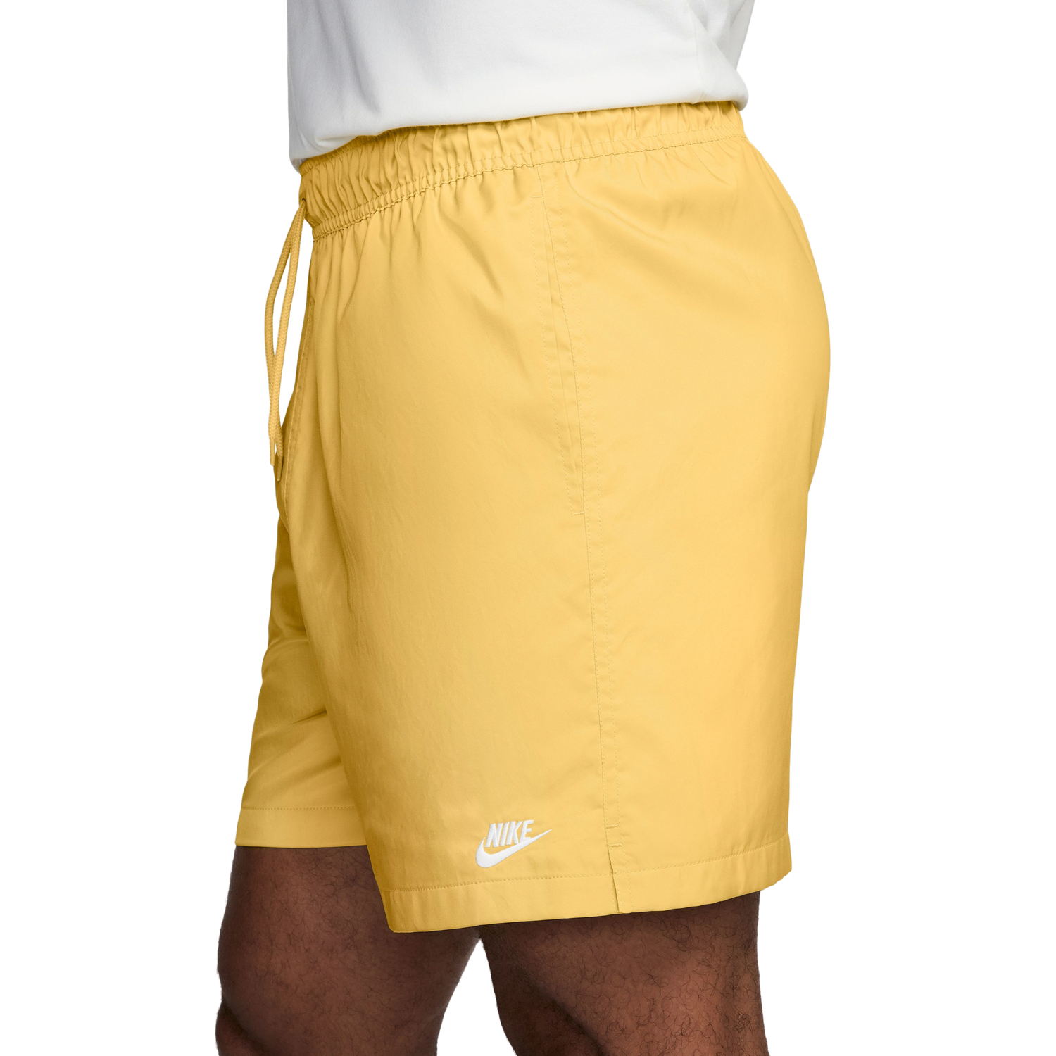 Nike Club Flow Shorts - Men's - Gold/White