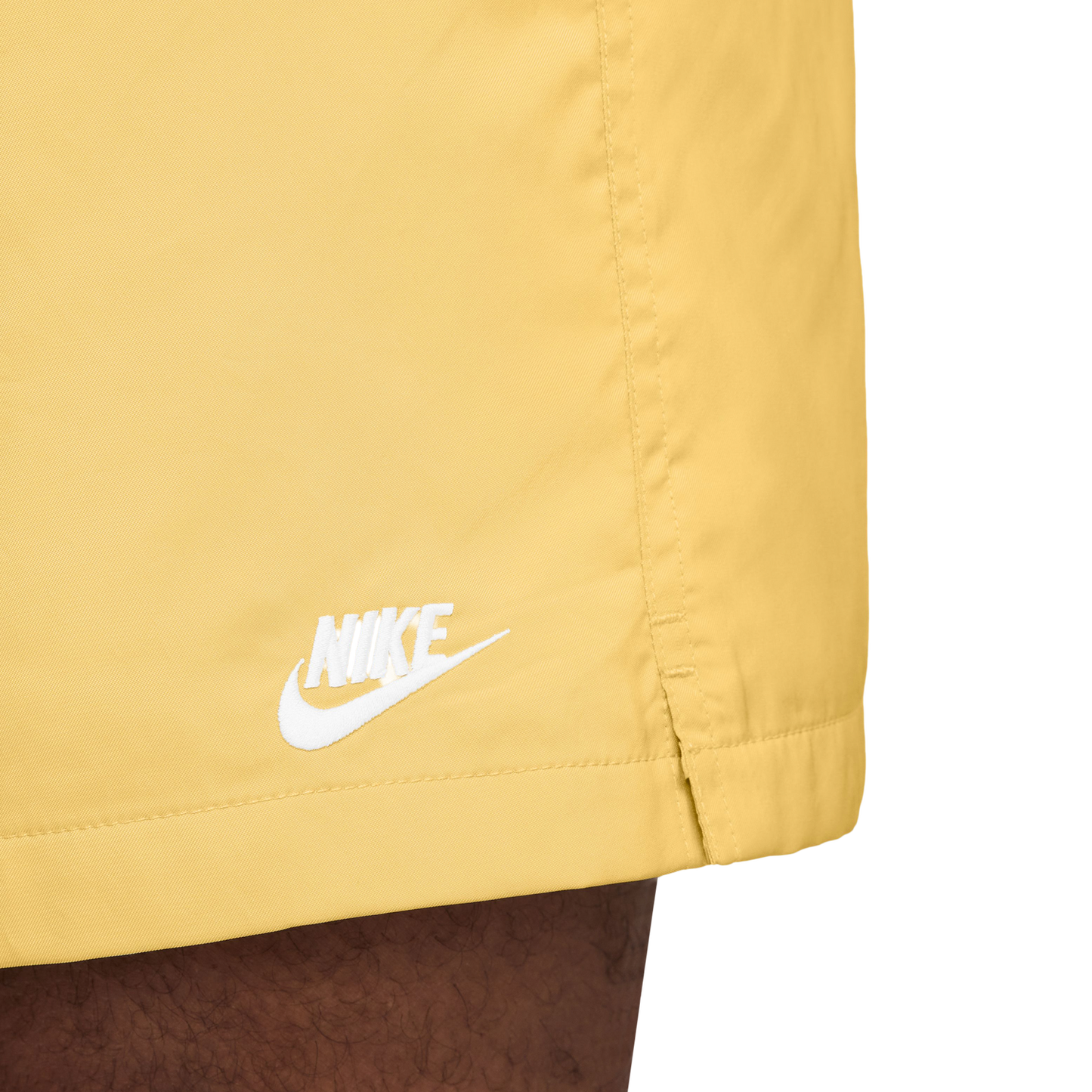 Nike Club Flow Shorts - Men's - Gold/White
