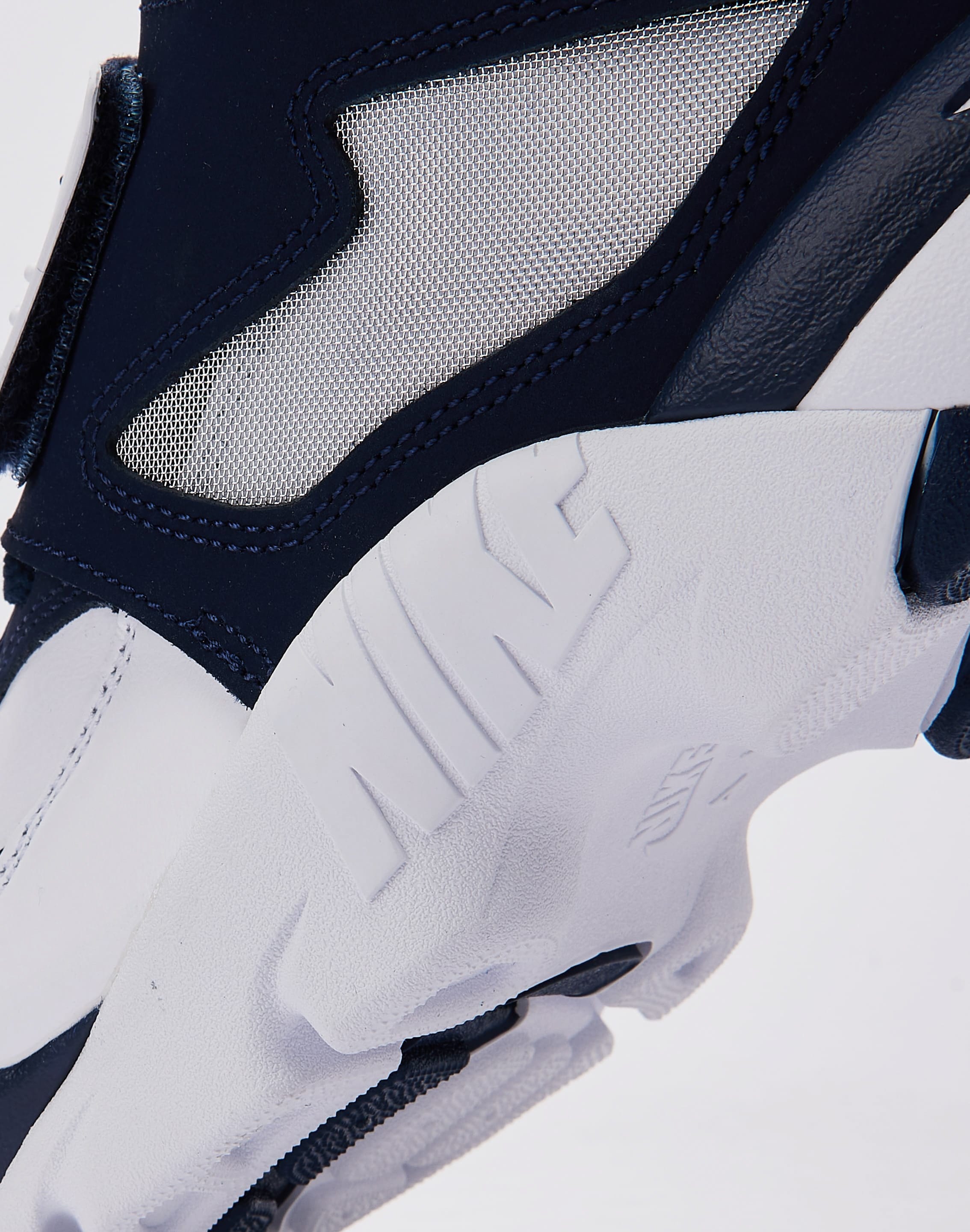 Nike Air Diamond Turf 'Cowboys'