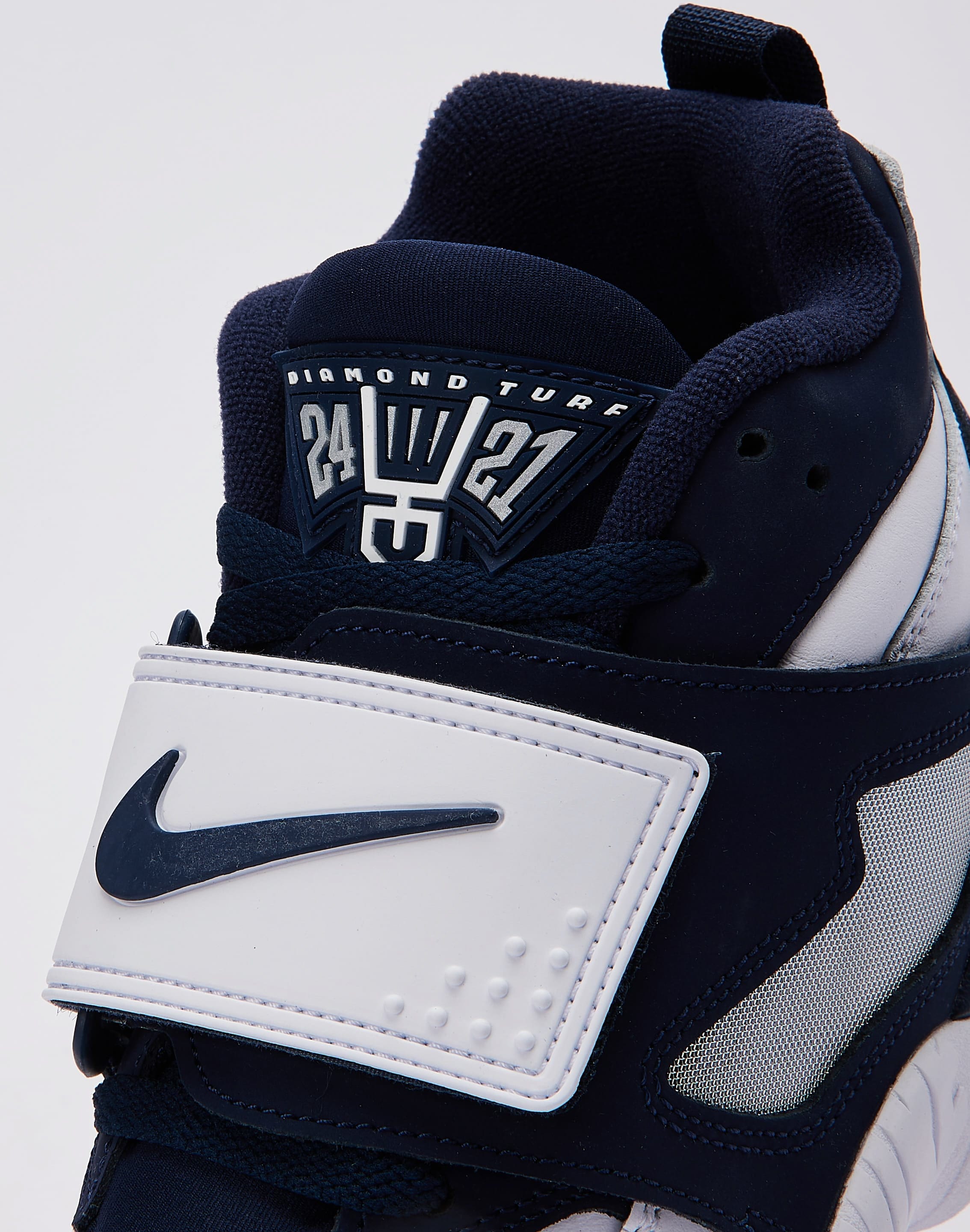 Nike Air Diamond Turf 'Cowboys'