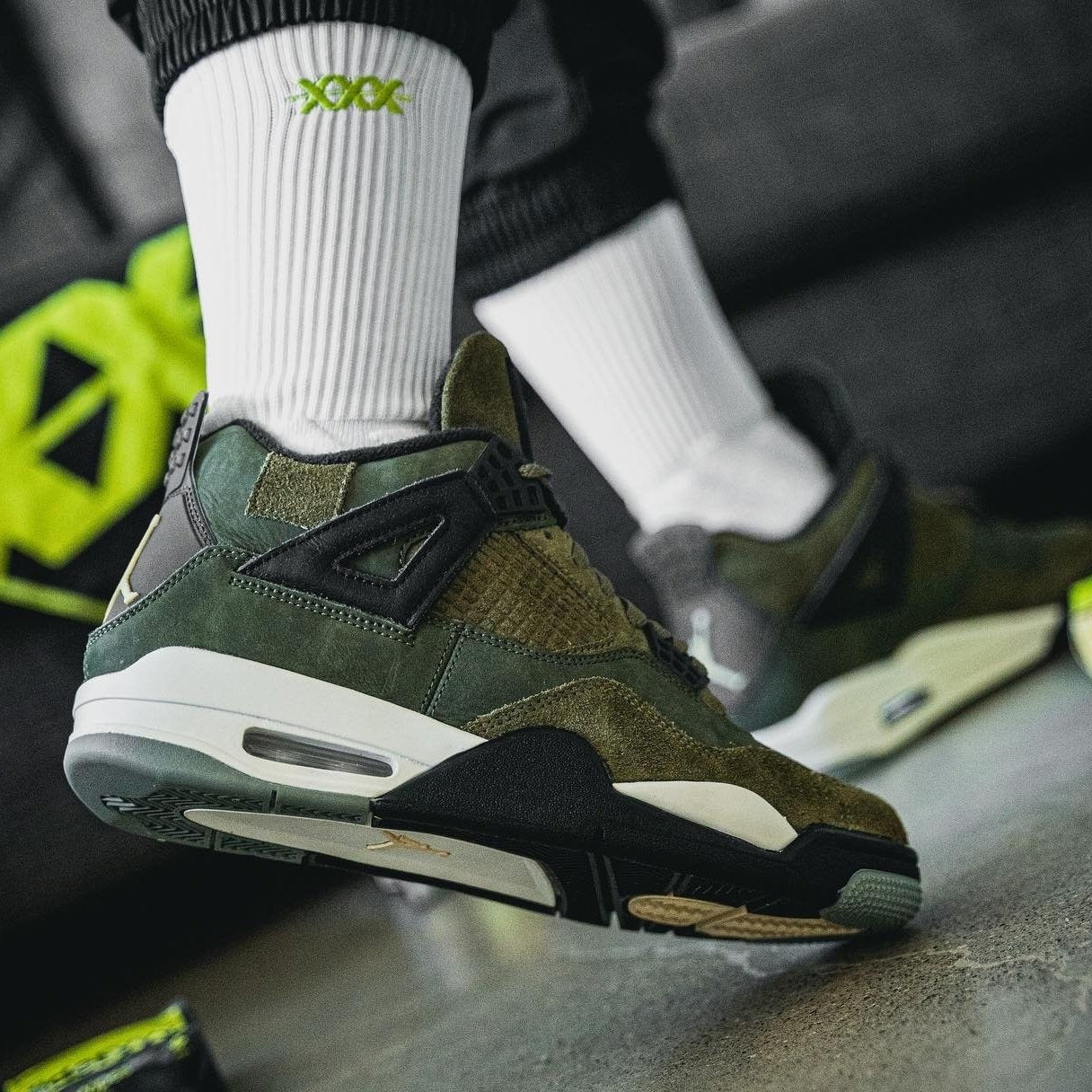 Nike Air Jordan 4 Retro SE Craft Olive
