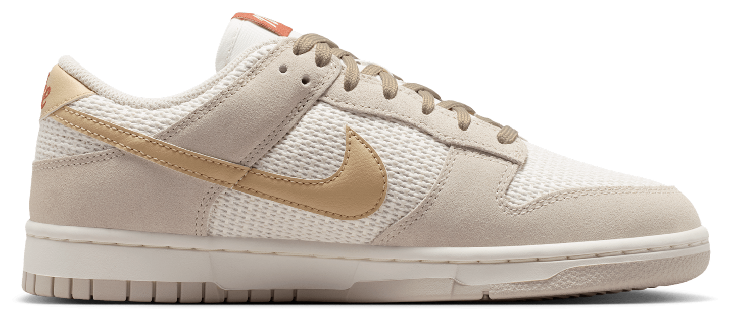 Nike Dunk Low SE - Women's