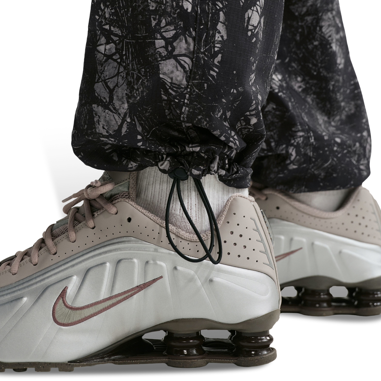 Nike Club Woven Cargo Pants - Men's - Black/Black