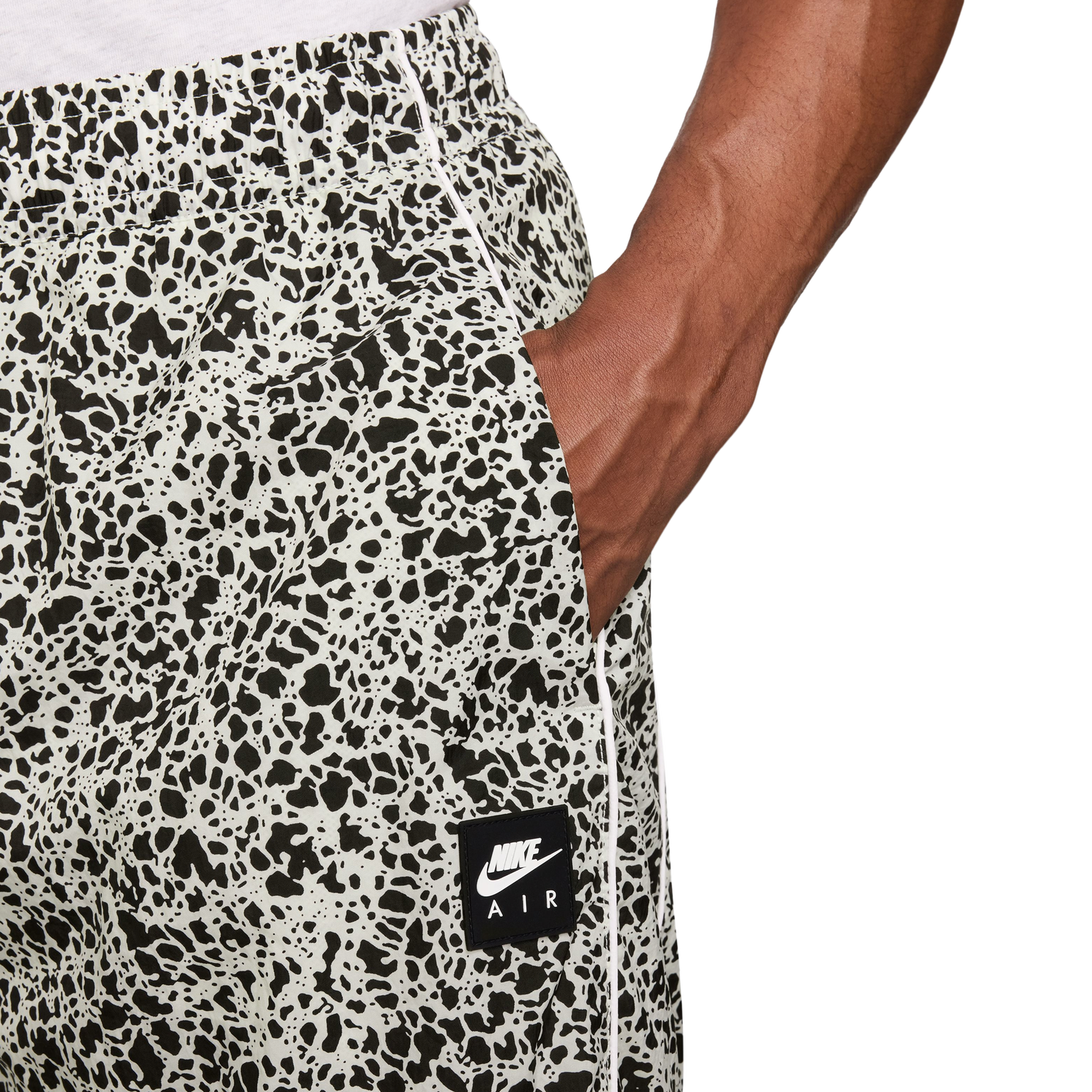 Nike Air Woven AOP TL Pants - Men's - Black/Tan