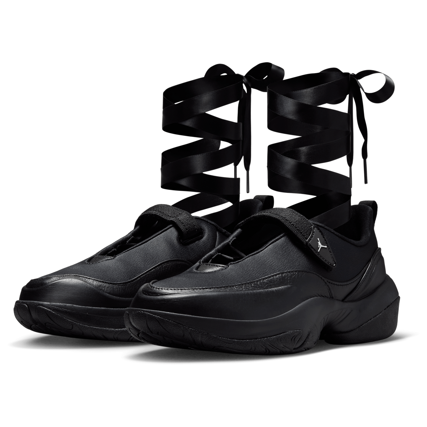 Jordan Pointe - Women's - Black/Anthracite/Summit White