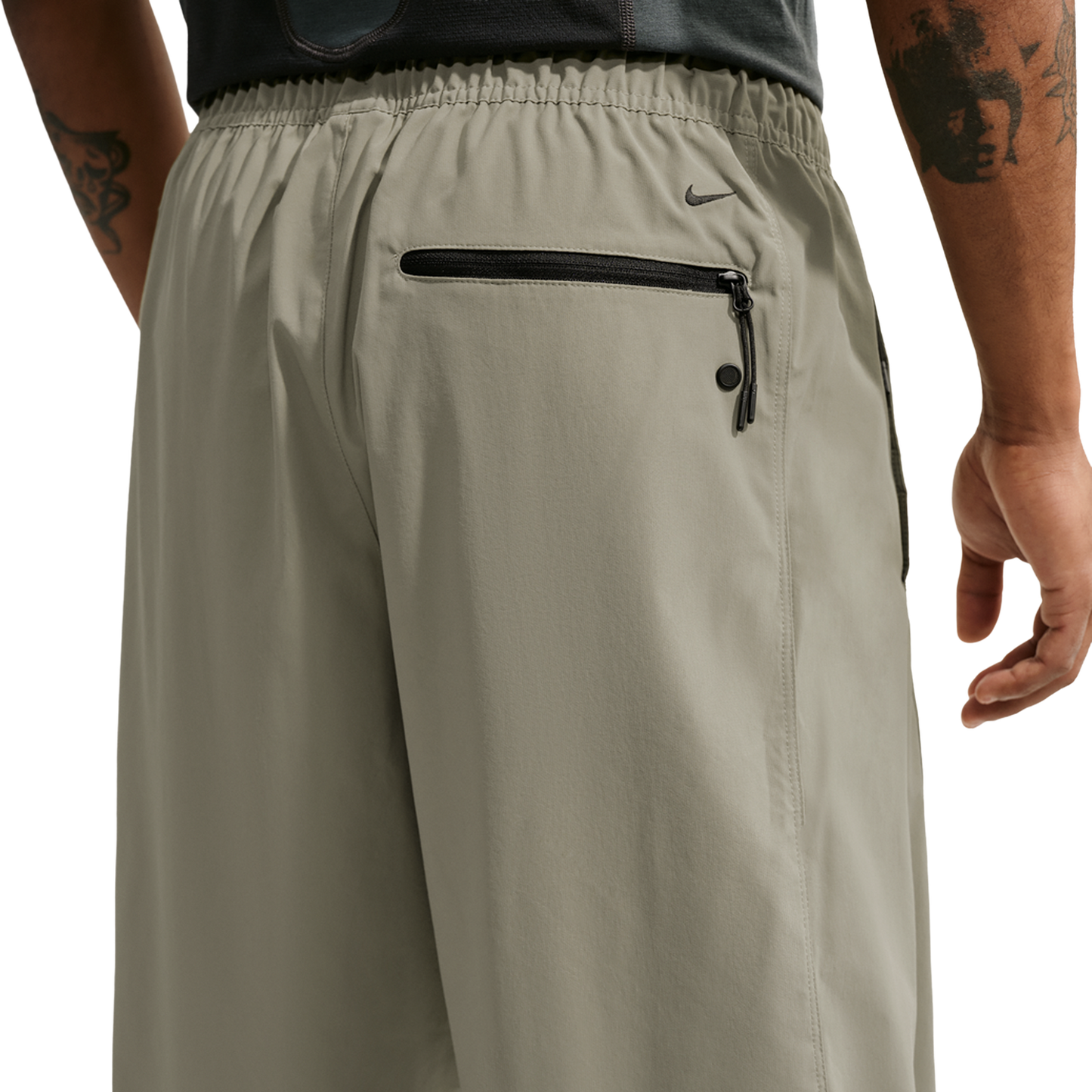 Nike Dri-Fit Tech Helios Sun Pant - Men's - Black/Light Army