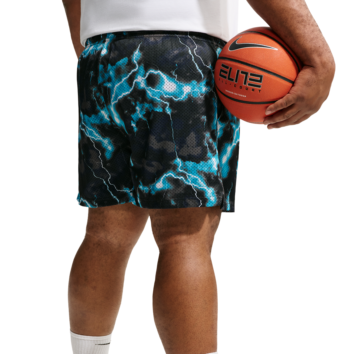 Nike Dri-FIT Standard Issue Mesh 5in Short Skul - Men's - Light Current Blue/Black/Pale Ivory