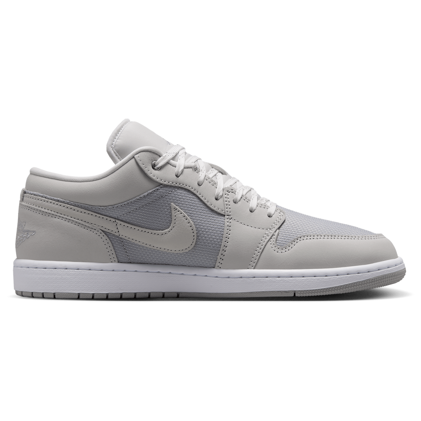Jordan Air Jordan 1 Low SE - Men's - Off White/Light Smoke Grey/Soft Pearl