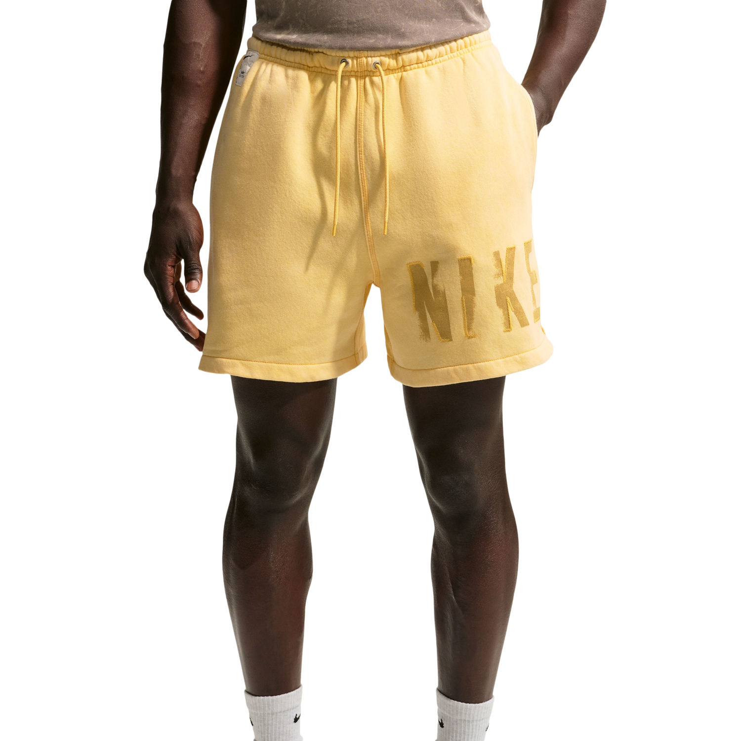 Nike Club Flow Basketball Short - Men's - Yellow/Yellow