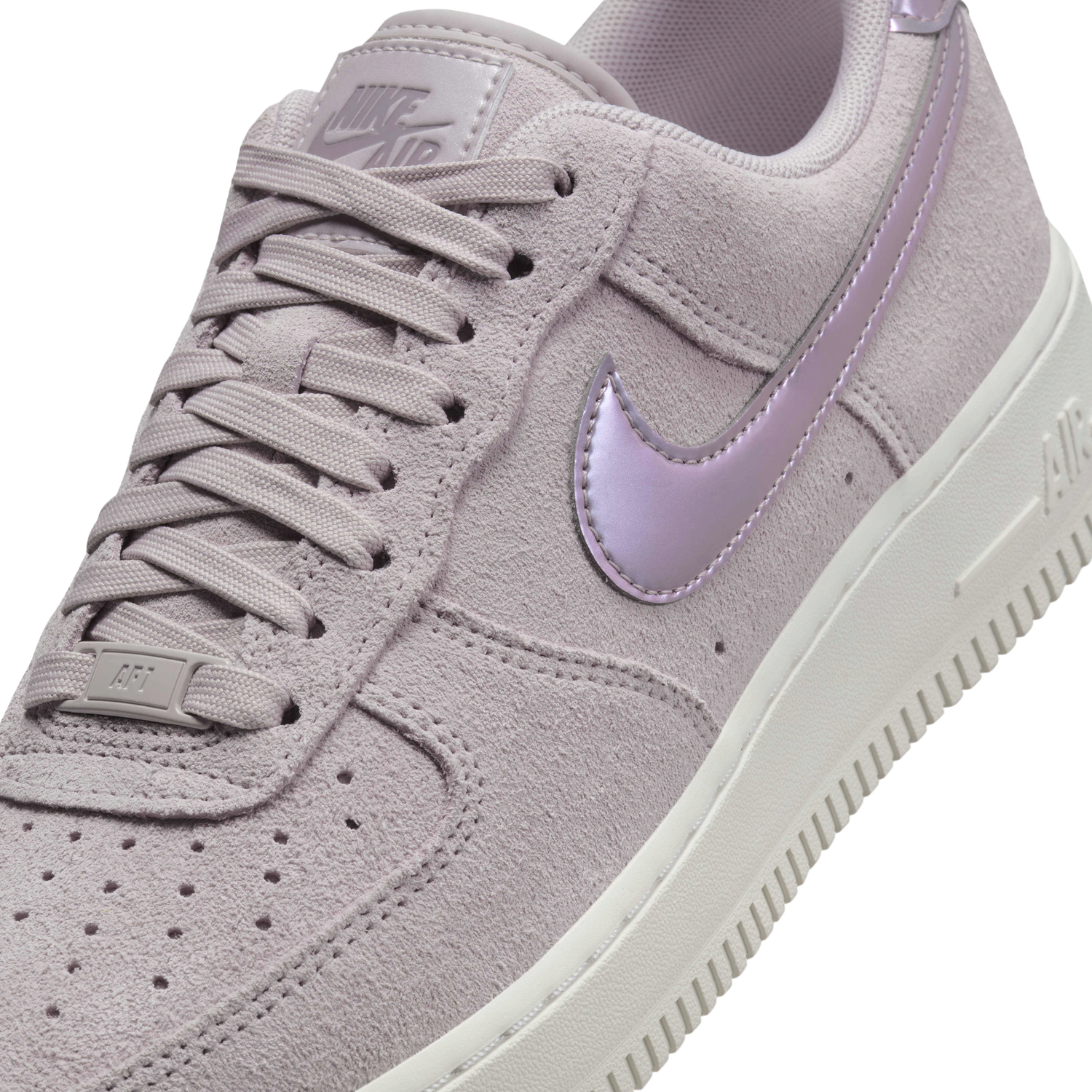 Nike Air Force 1 '07 LE Low - Women's - Platinum Violet/Summit White/Light Violet Ore