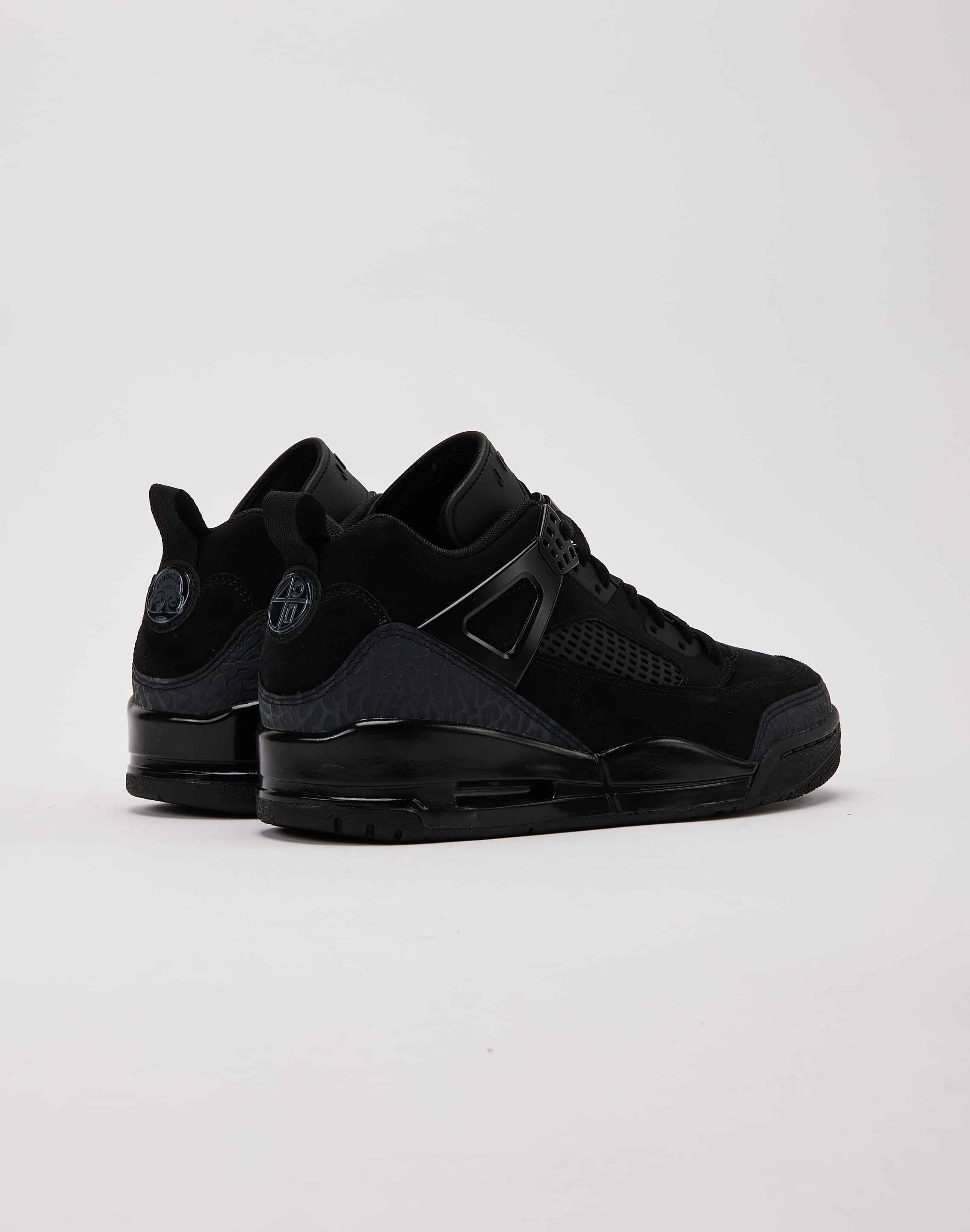 Jordan Spizike Low