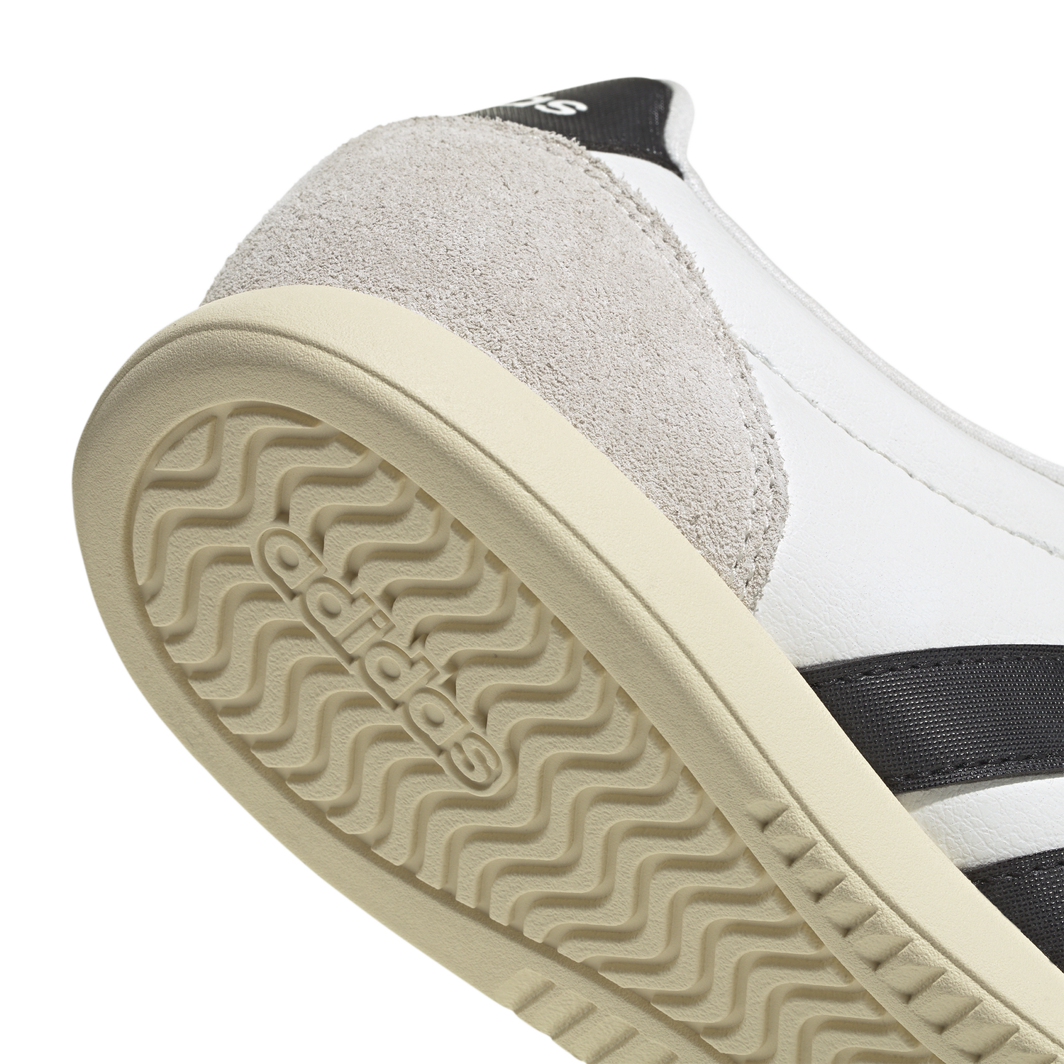 adidas Barreda Low - Women's - Core Black/Core White/Warm Vanilla