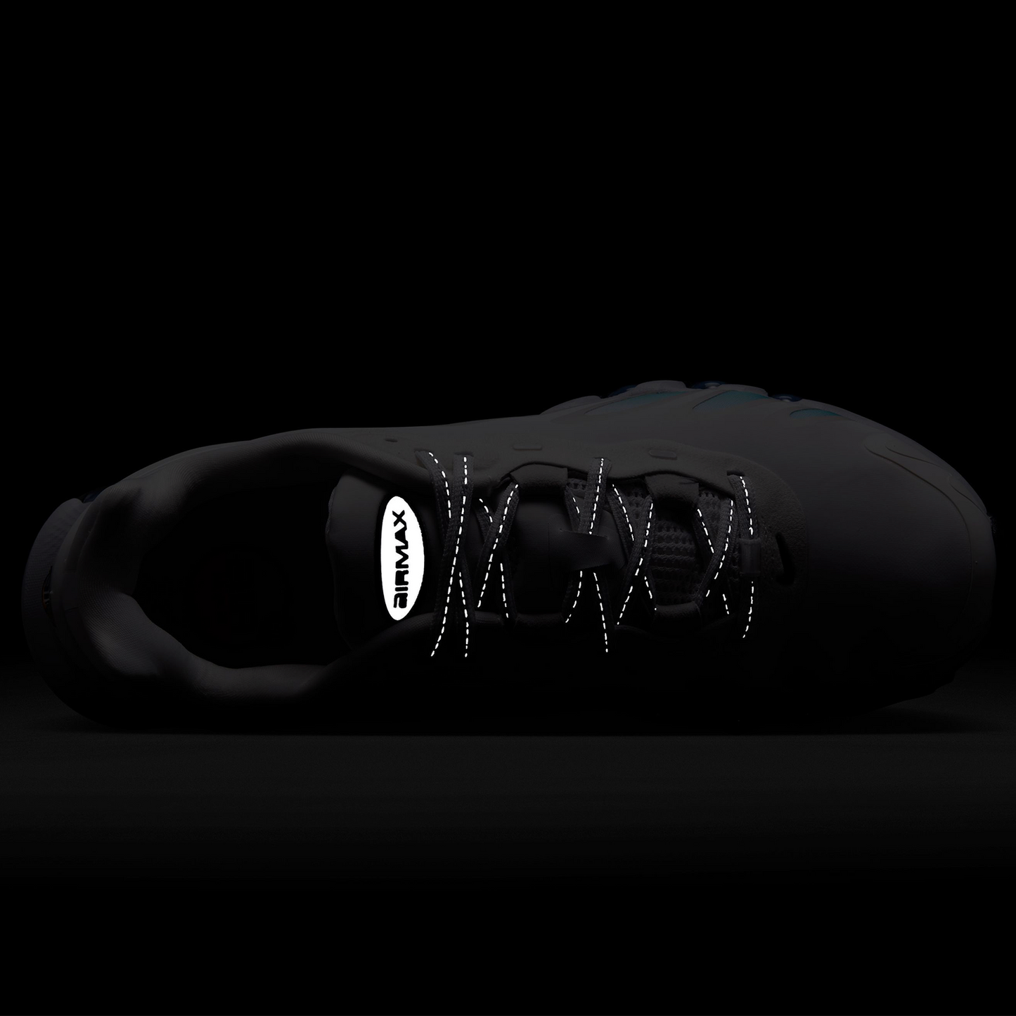 Nike Air Max DN8 - Women's - Black/Cool Mint/Summit White