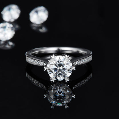 Polaris Round Cut Moissanite Ring