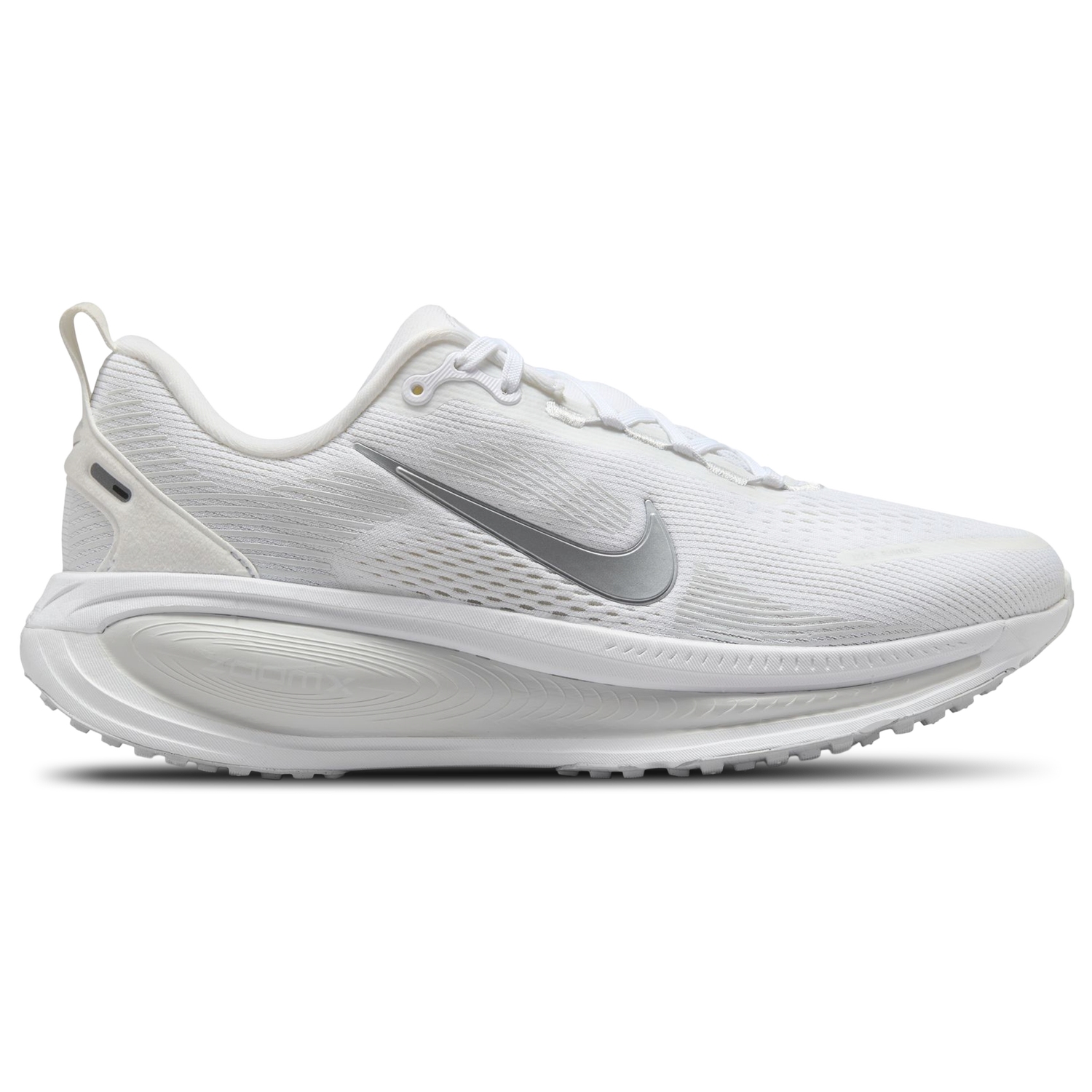 Nike Vomero 18 - Women's - White/Metallic Silver