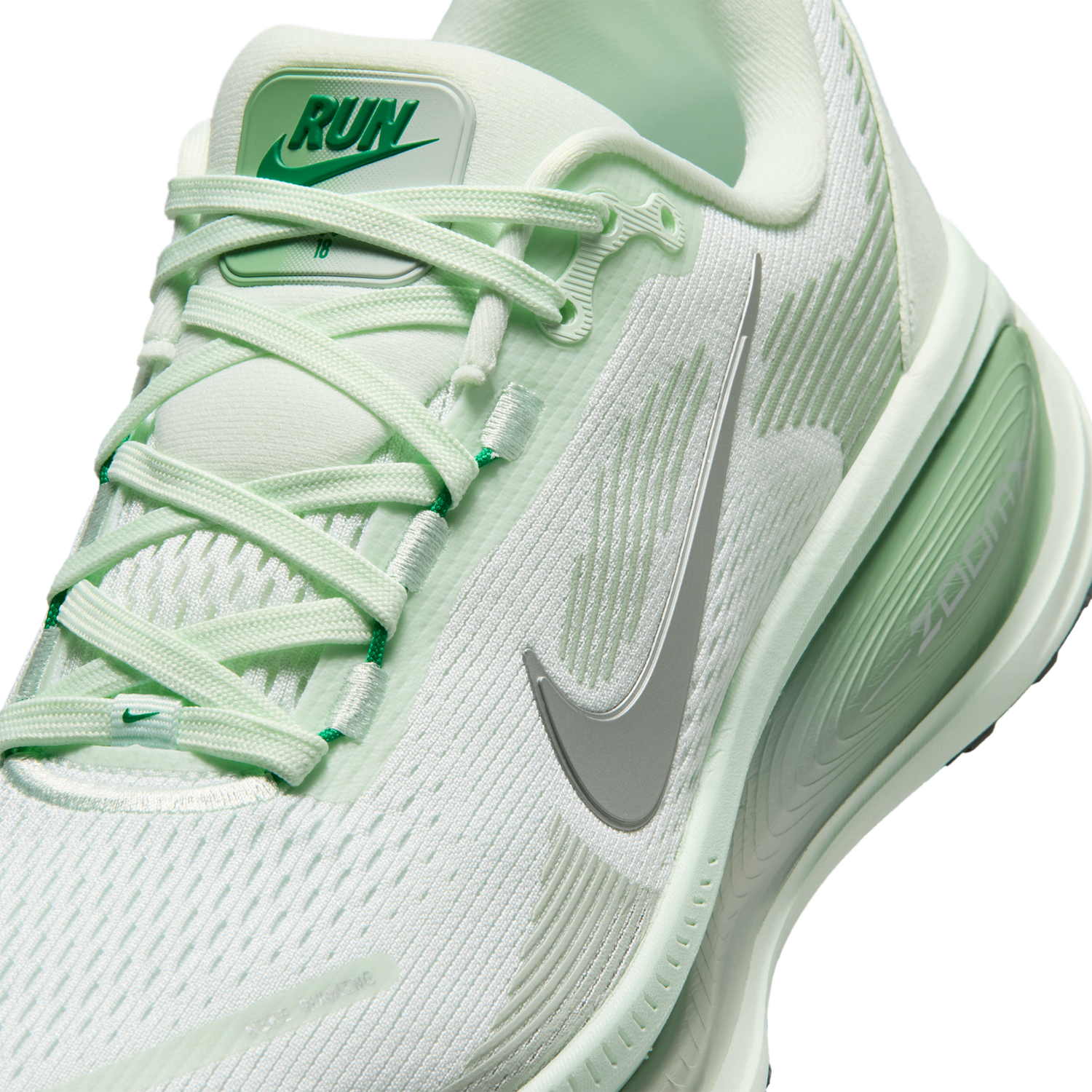 Nike Vomero 18 - Women's - Barely Green/Steam/Mtlc Silver