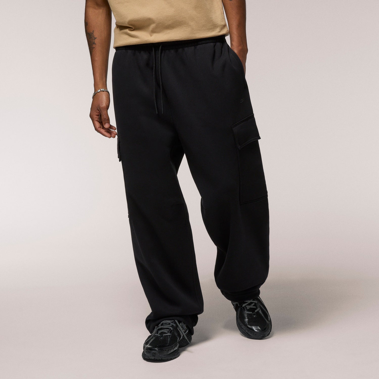 LCKR Trinity Baggy Cargo Fleece Sweatpants - Men's - Black